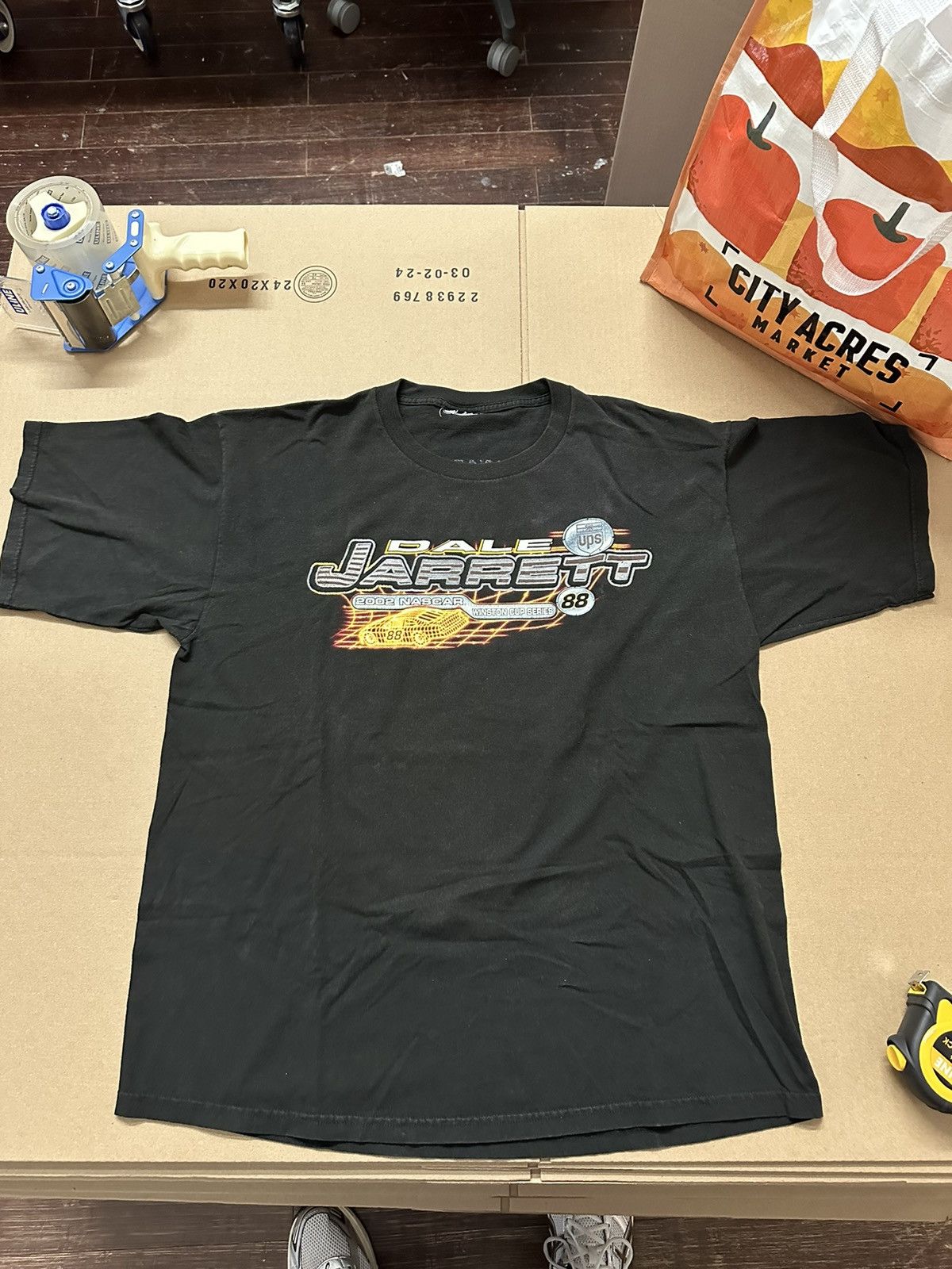 Dale Jarrett 88 Y2K Vintage NASCAR Racing Tee