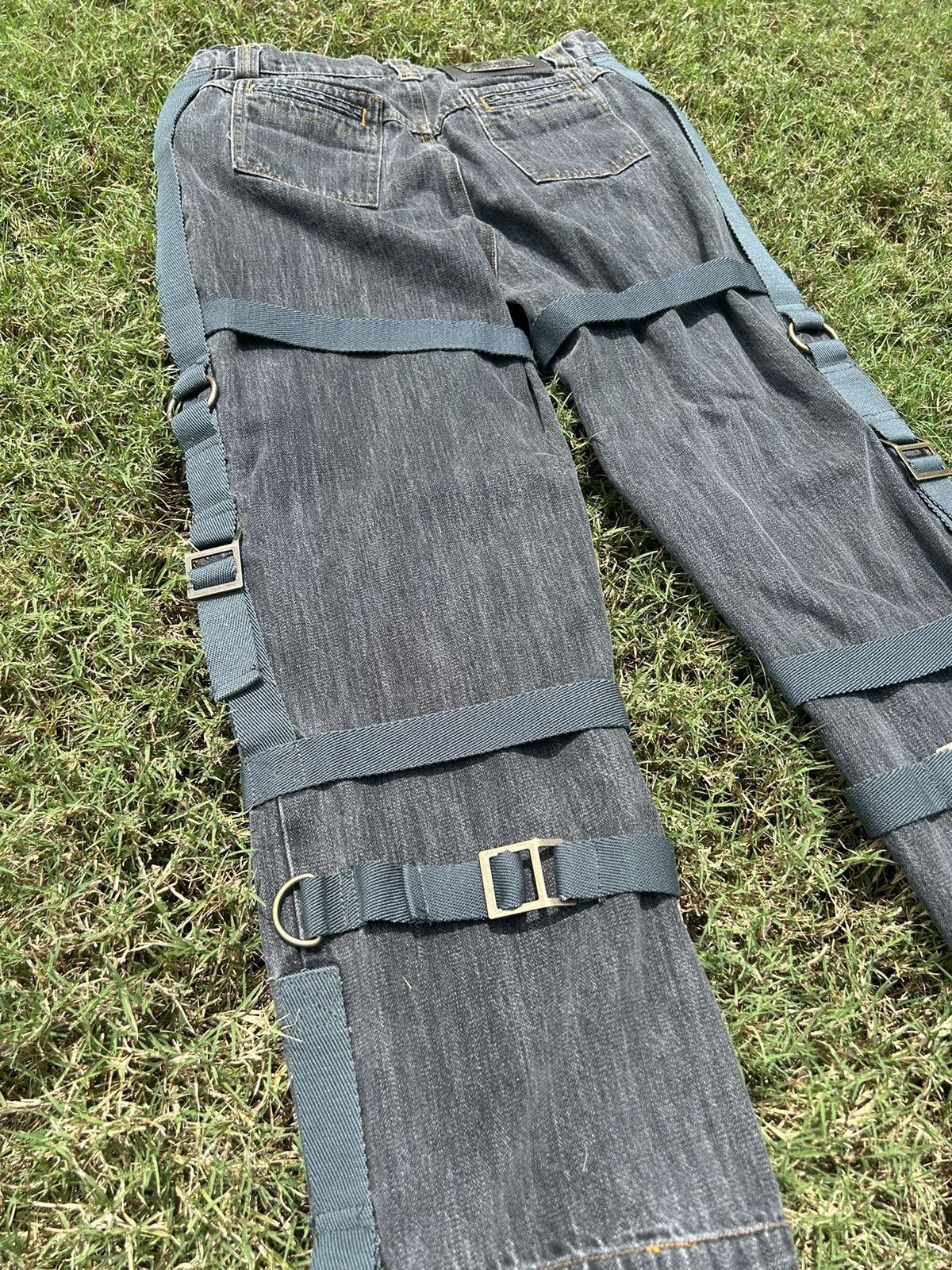 Dolce & Gabbana Vintage SS04 Dolce & Gabbana Archive Bondage Denim Jeans Size US 31 - 12 Thumbnail