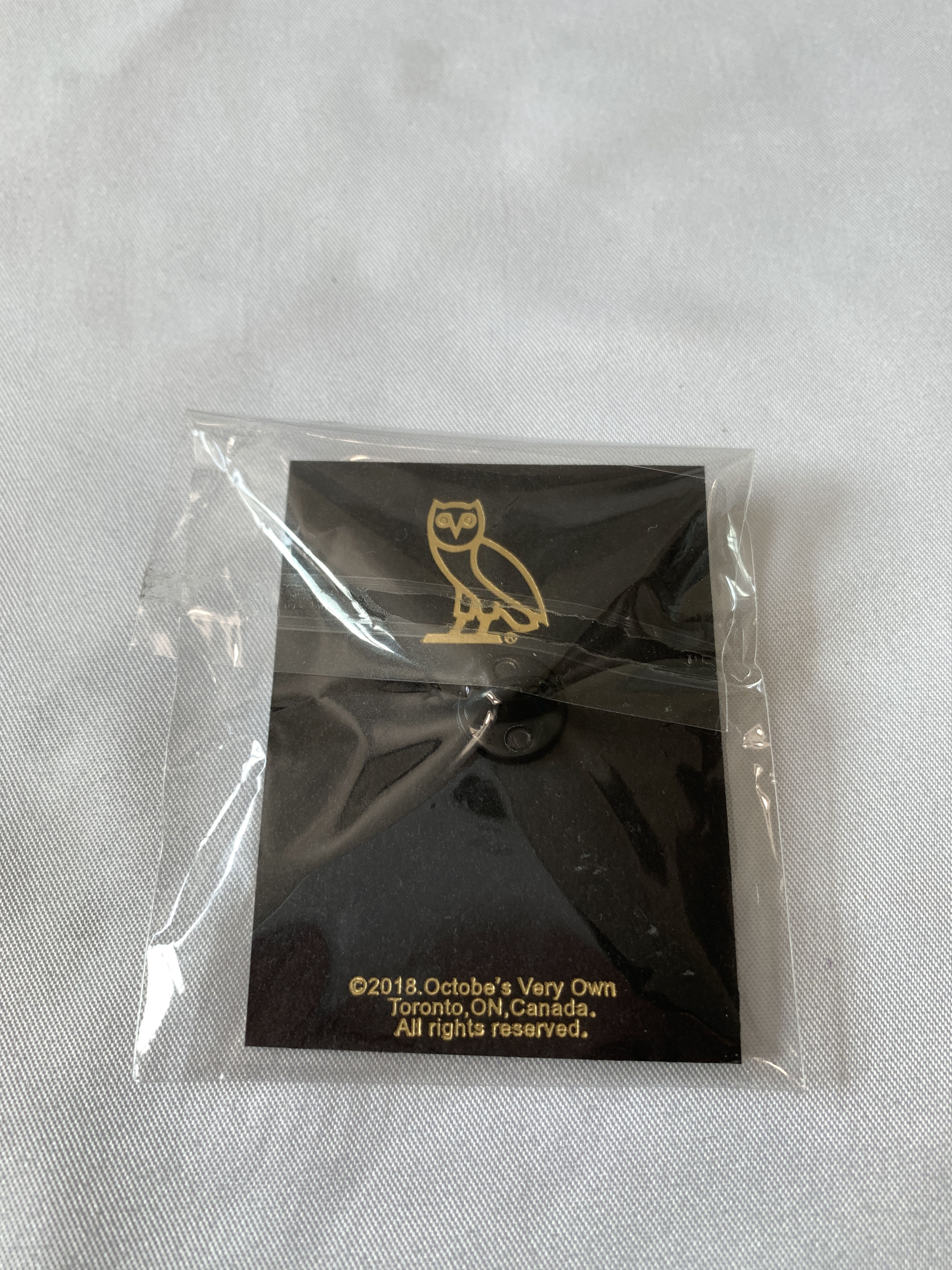 Drake OVO OG Owl Canada Flag Pin Set Size ONE SIZE - 3 Thumbnail
