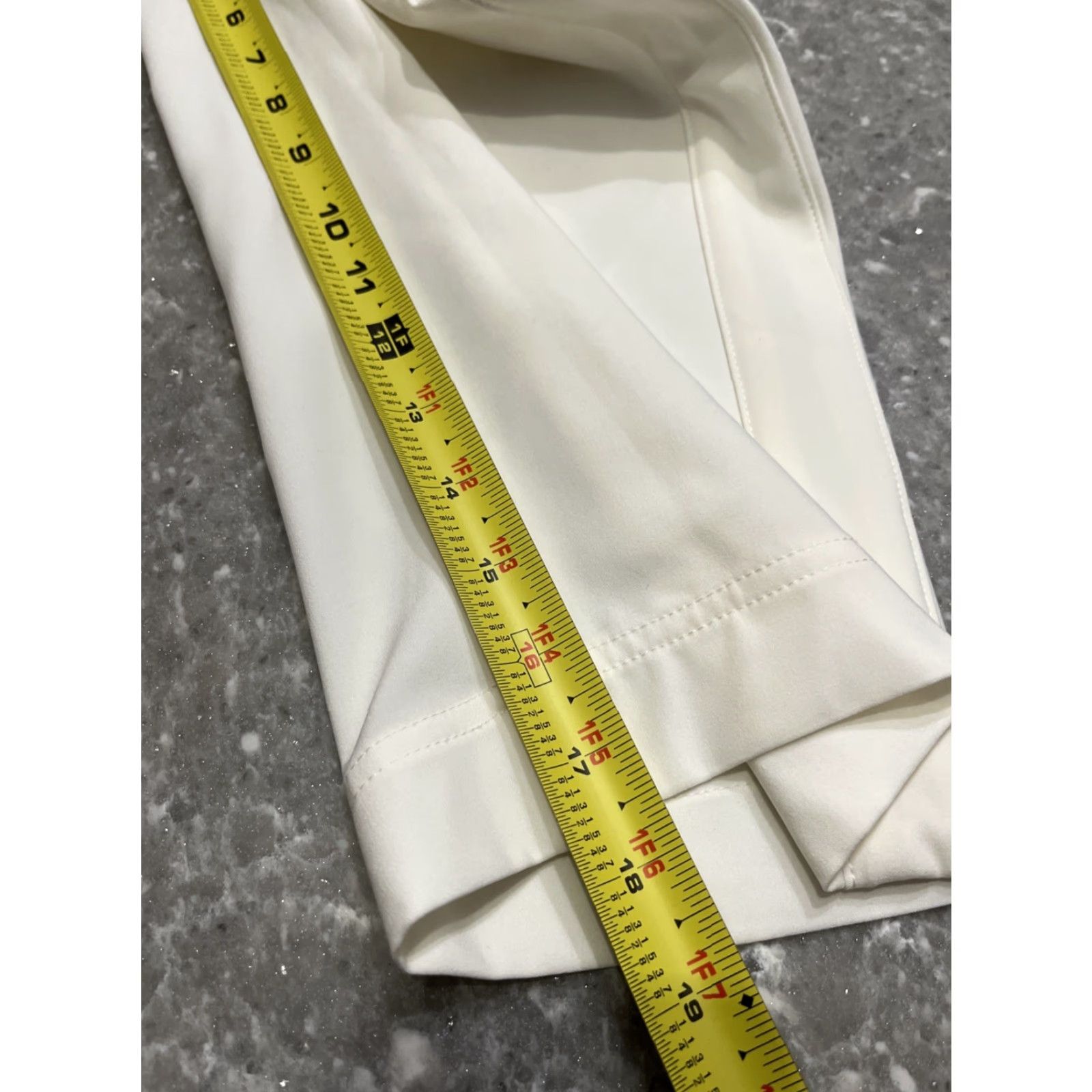 Oakley OAKLEY Albatross Stretch Cropped Pants Capri Women's 4 White Regular Tapered Leg Active Golf Hiking Cycling Size 27" / US 4 / IT 40 - 7 Thumbnail