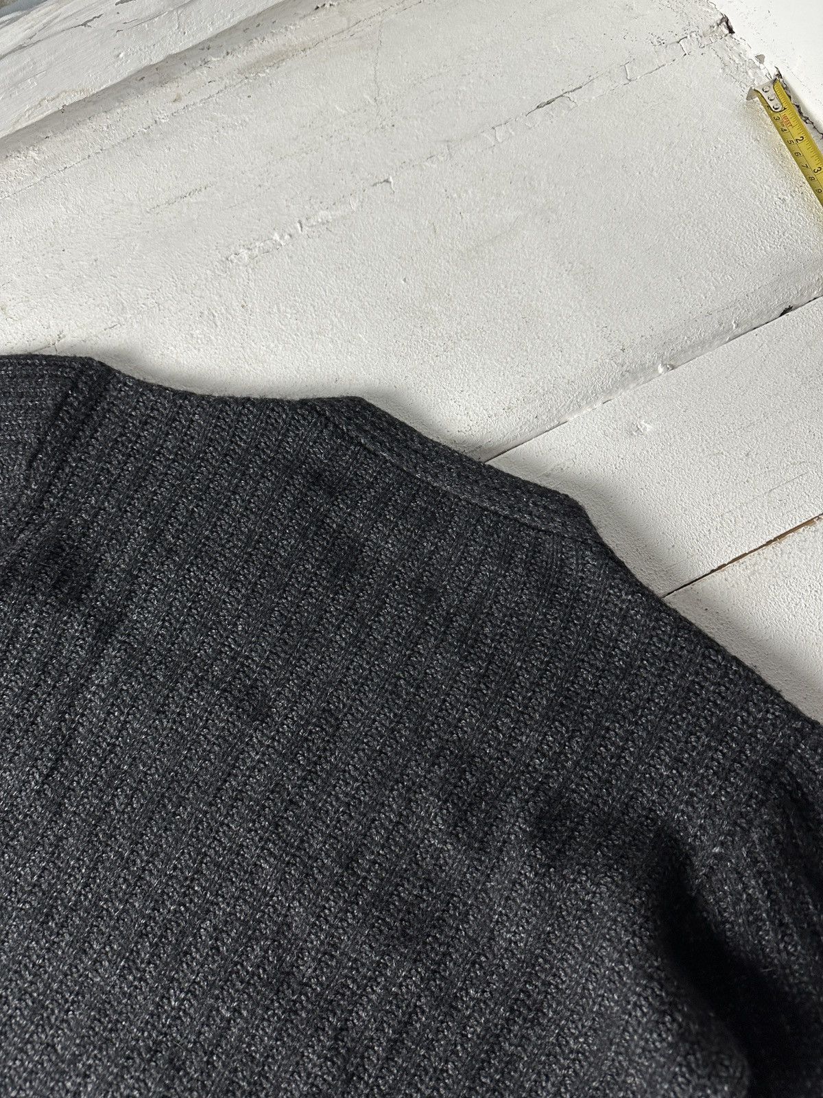 Armani 🚨ARMANI JEANS LONGSLEEVE SWEATER VNTG 90s Italy V NECK Size US S / EU 44-46 / 1 - 14 Thumbnail