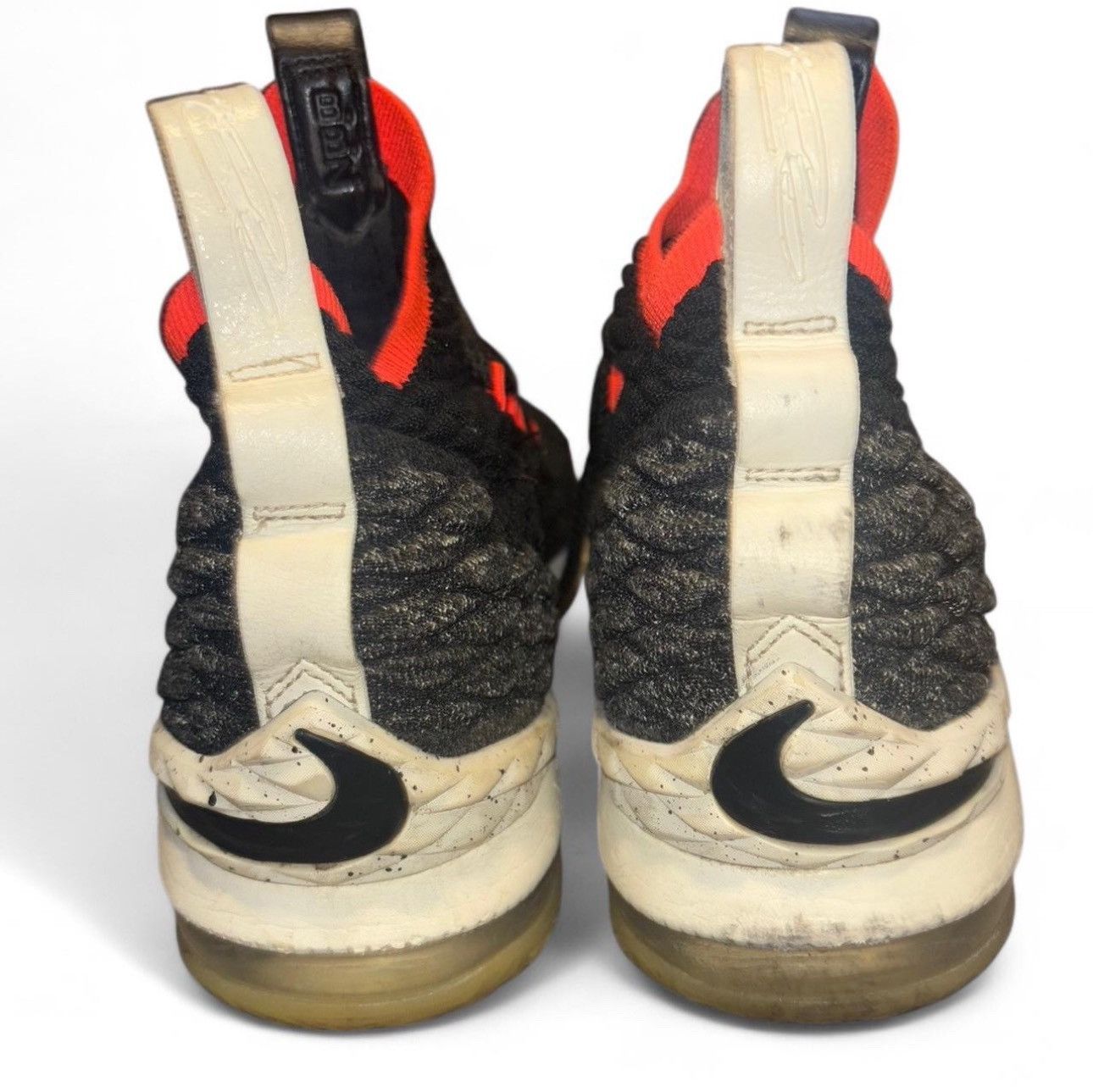 Nike LeBron 15 Bright Crimson Size US 5 / EU 37 - 6 Thumbnail