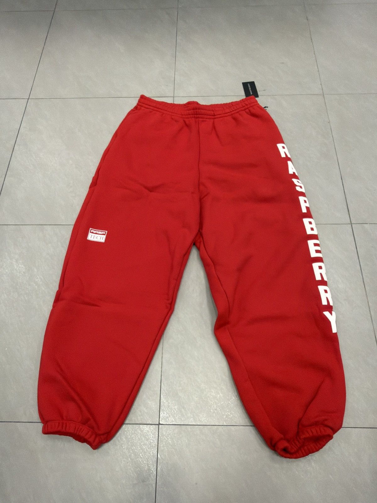 The GV Gallery The gv weekday red sweatpant extra large Size US 36 / EU 52 - 1 Thumbnail