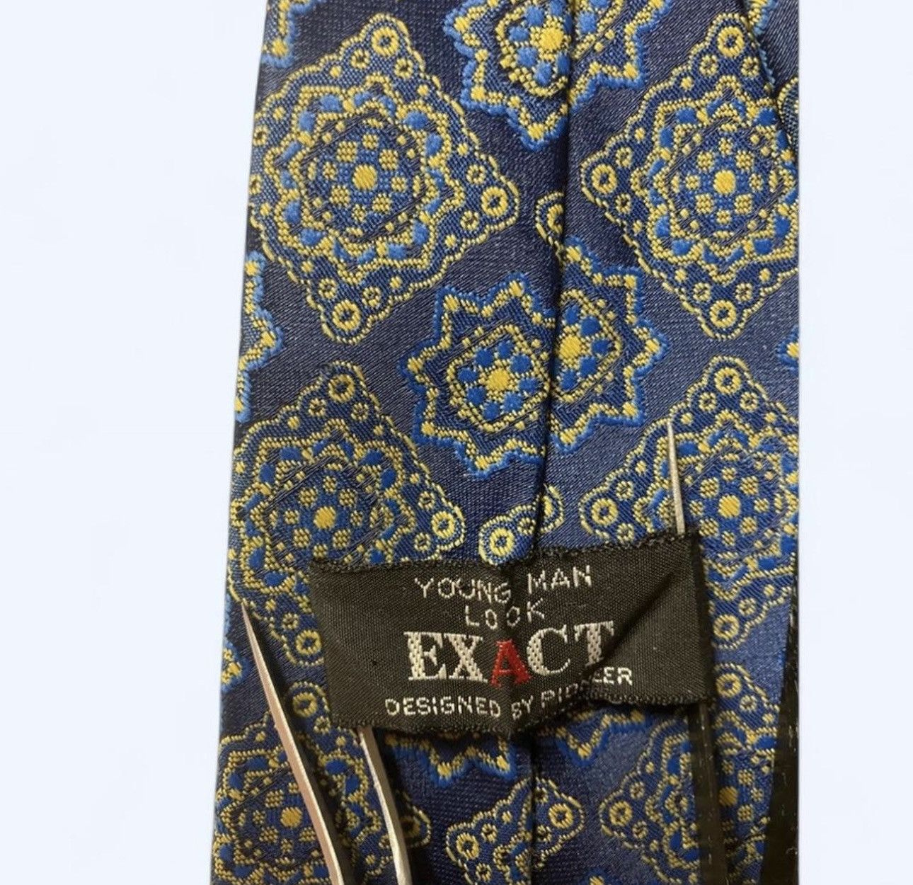 Other Vintage Exact designed by pioneer men's tie gold on blue Size ONE SIZE - 4 Thumbnail