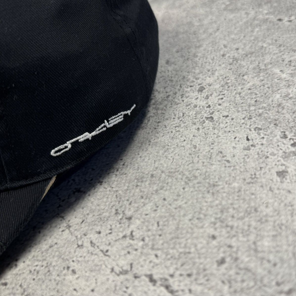 Oakley × Vintage Vintage Oakley Logo Y2K Cap Hat Size ONE SIZE - 5 Thumbnail