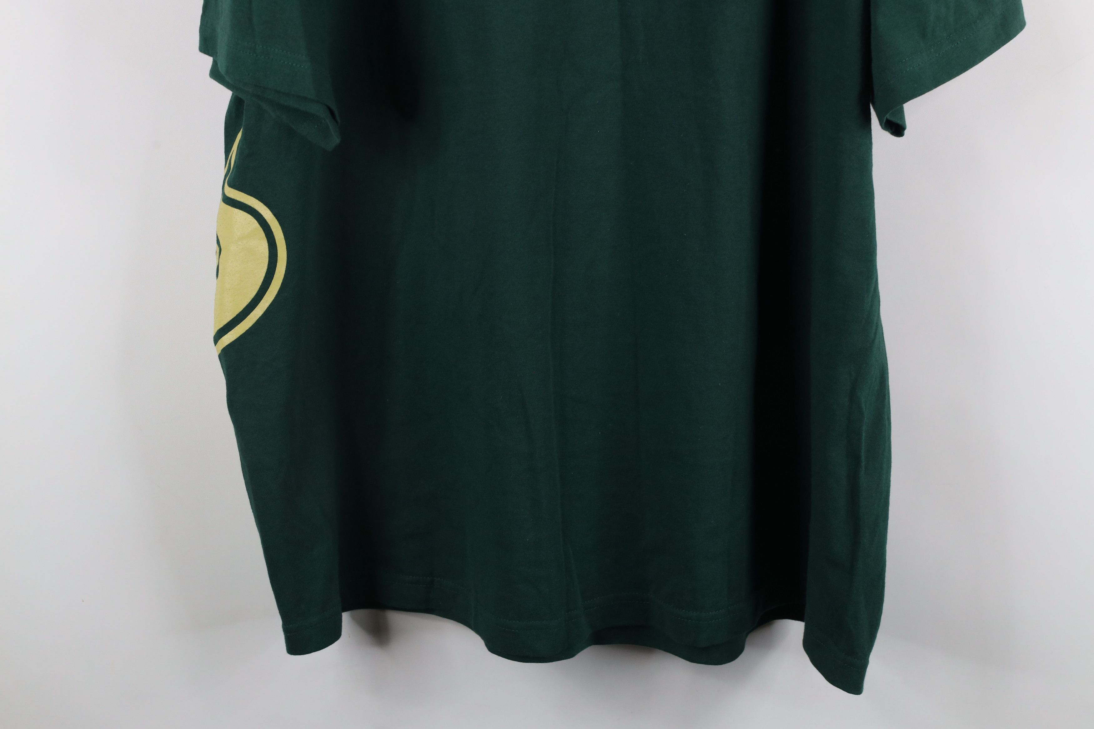 Vintage Vintage 90s Big Logo USF University of South Florida T-Shirt Size US XL / EU 56 / 4 - 10 Thumbnail