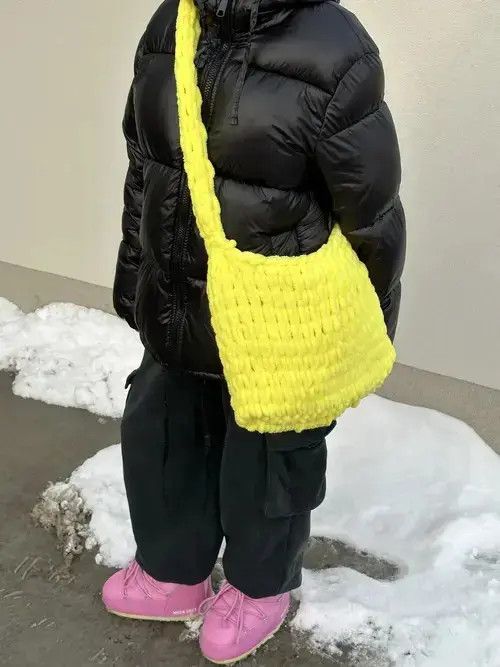 Individualized Shirts Handmade Knitted Fluffy Tote Bag Size ONE SIZE - 2 Thumbnail