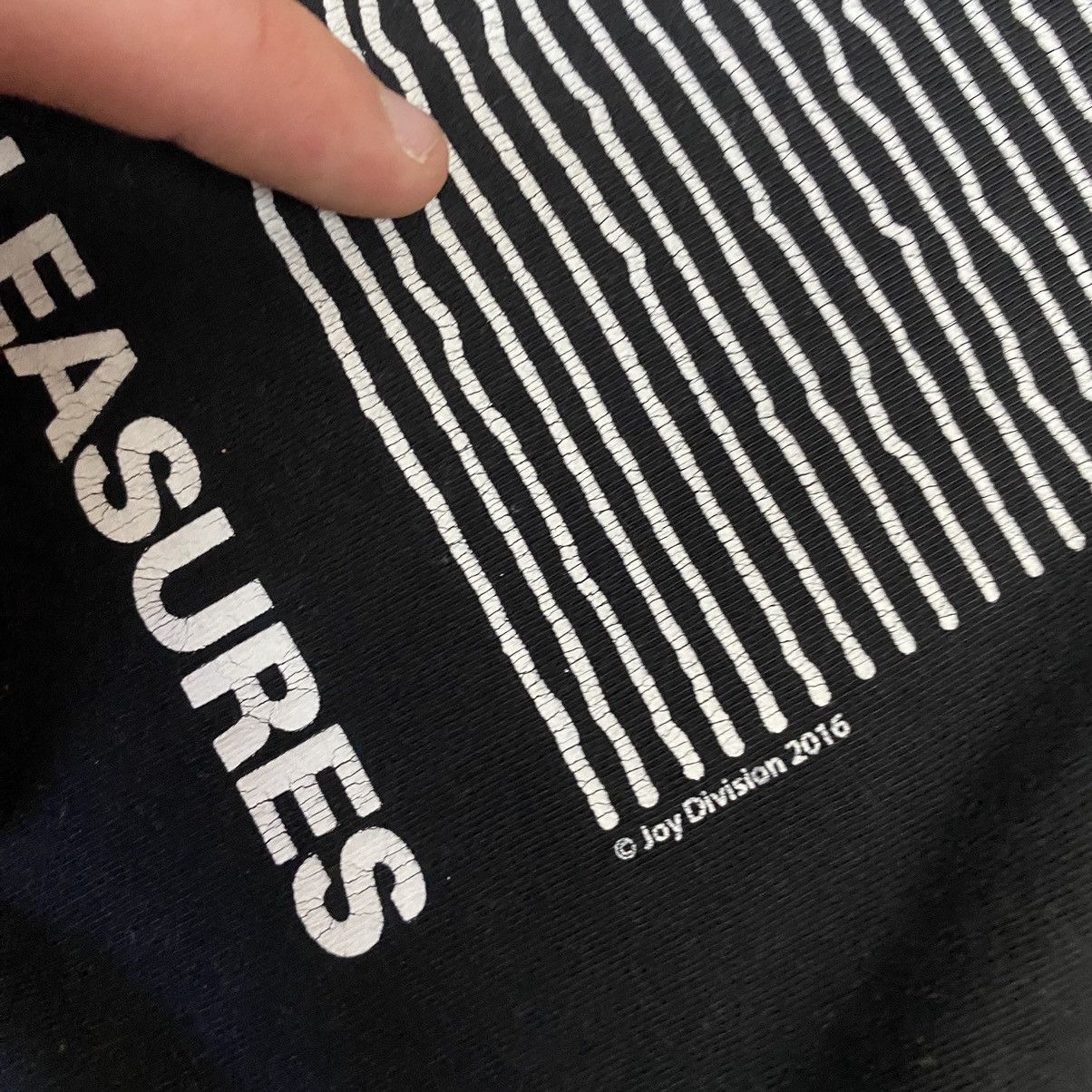 Band Tees Vintage Joy Division 2016 Big Classic logo rock band tee Size US XL / EU 56 / 4 - 4 Thumbnail