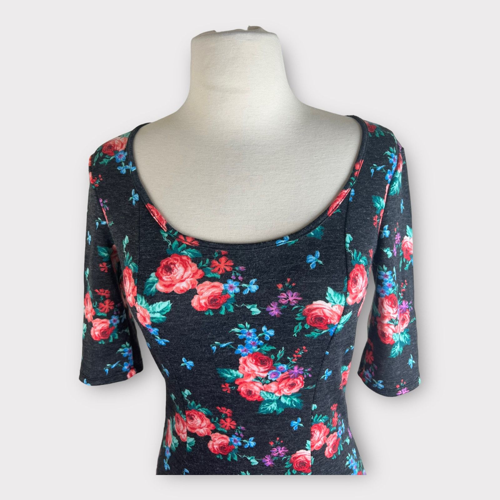 Kirra KIRRA | Floral 3/4 Sleeve Exposed Zipper Accent Top Grunge Size M / US 6-8 / IT 42-44 - 7 Thumbnail