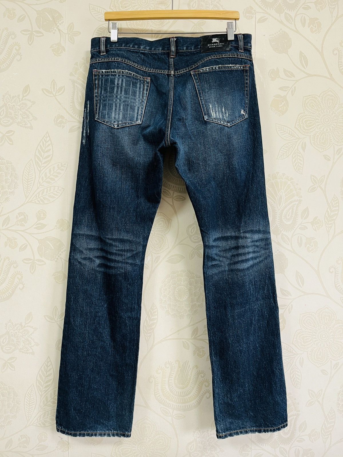 Black Label × Burberry × Vintage Burberry Black Label Distressed Denim Jeans Size US 34 / EU 50 - 4 Thumbnail