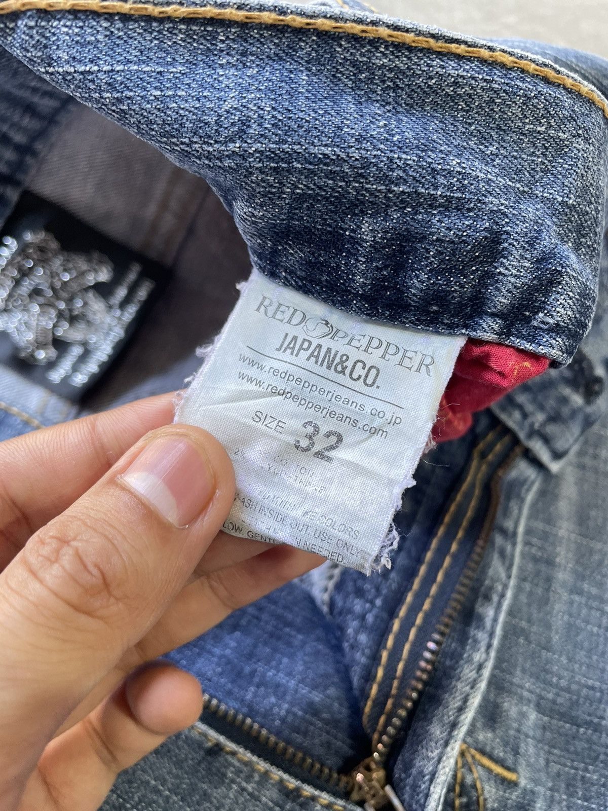 If Six Was Nine × Le Grande Bleu (L.G.B.) Red Pepper ChromeHearts Motive Denim Size US 34 / EU 50 - 13 Thumbnail