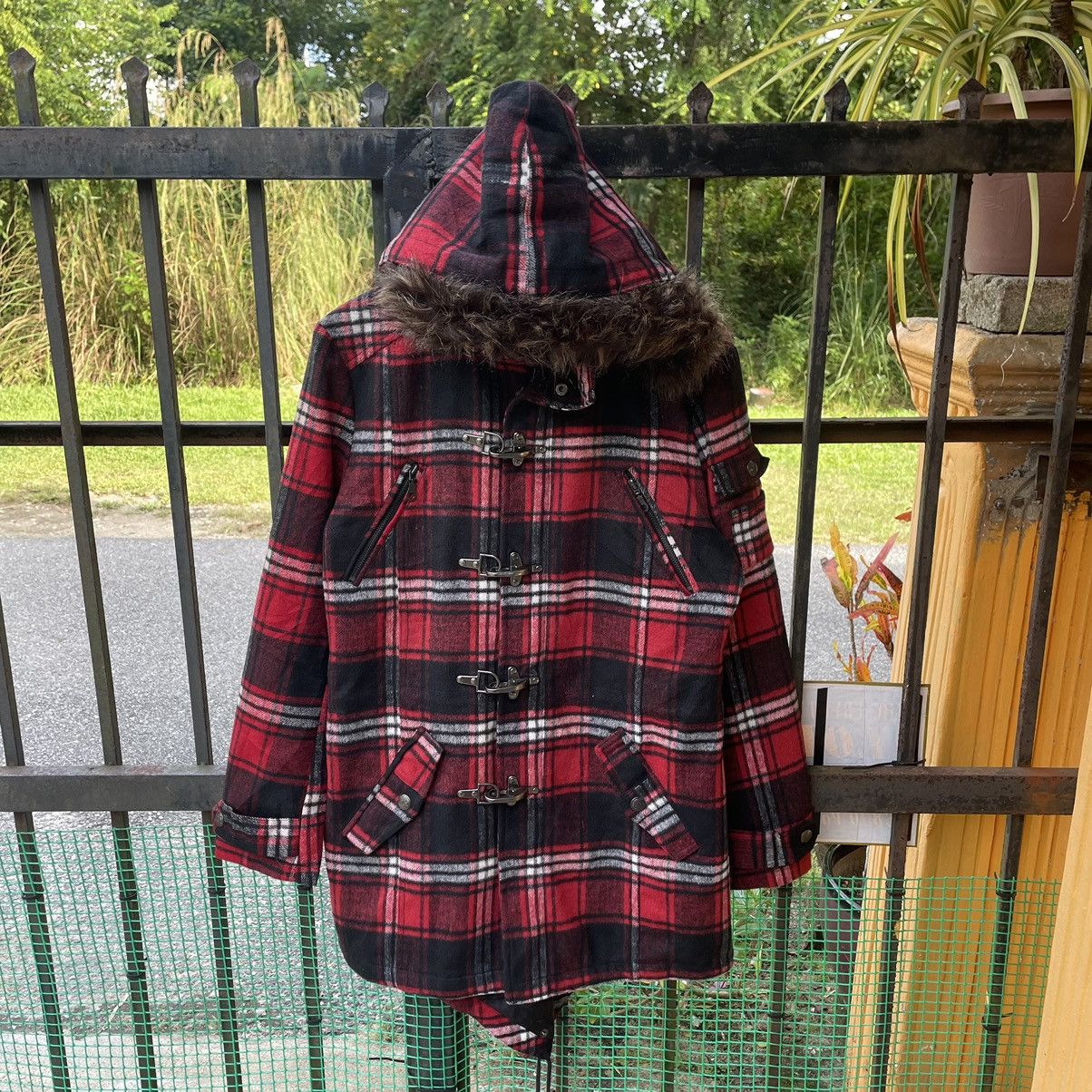 Designer × In The Attic × Japanese Brand 🔥🔥🇯🇵In The Attic Red Tartan Hooded Sherpa Duffel Wool Jacket Size US M / EU 48-50 / 2 - 1 Thumbnail