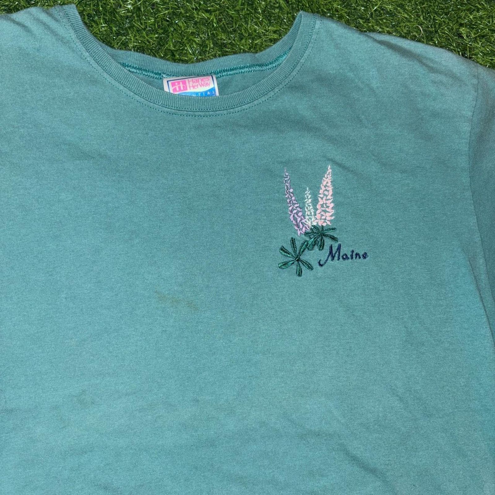 Hanes Women's Vintage Embroidered ‘Maine’ Graphic Tee Size L / US 10 / IT 46 - 3 Thumbnail