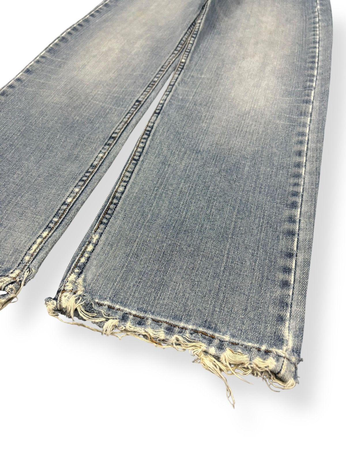 Quiksilver Vintage Quiksilver Light Washed Regular Fit Distressed Jeans Size US 29 - 8 Thumbnail