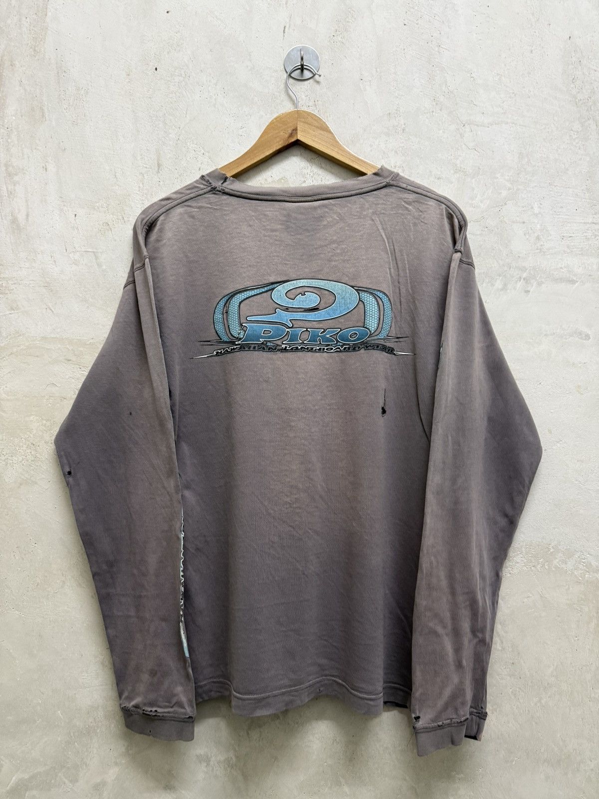 Distressed 2000s Piko Hawaii Grunge Sun Faded Tees