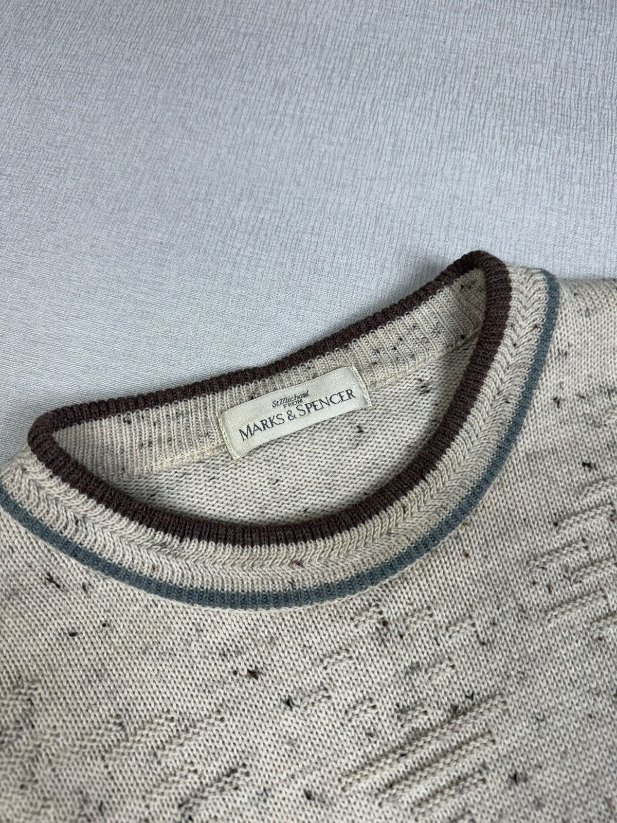 Japanese Brand × Marks & Spencer × Vintage Men’s Vintage Marks Spencer Crew Abstract Sweater size M Size US M / EU 48-50 / 2 - 4 Thumbnail