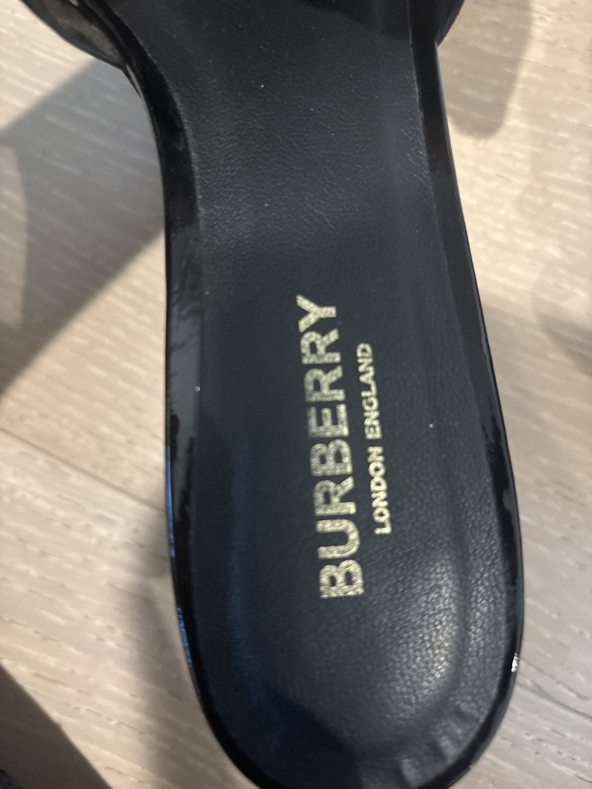 Burberry Burberry Sandals Size US 8.5 / IT 38.5 - 2 Thumbnail