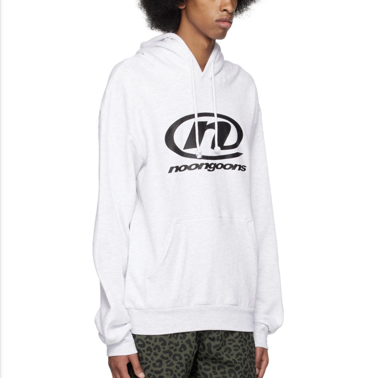 Noon Goons × SSENSE Noon Goons Gray Circle N Hoodie Size US S / EU 44-46 / 1 - 1 Thumbnail