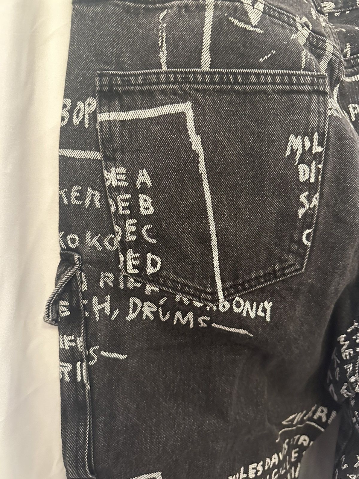 H&M × Jean-Michel Basquiat × Who Decides War JMB x H&M x Who Decides War Denim Size US 32 / EU 48 - 11 Thumbnail