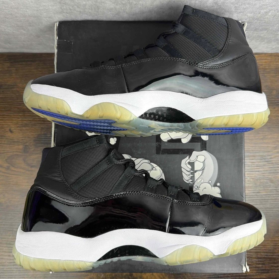 Jordan Brand Air Jordan 11 Retro High Space Jam 2016 Size 10.5 378037-003 Size US 10.5 / EU 43-44 - 4 Thumbnail