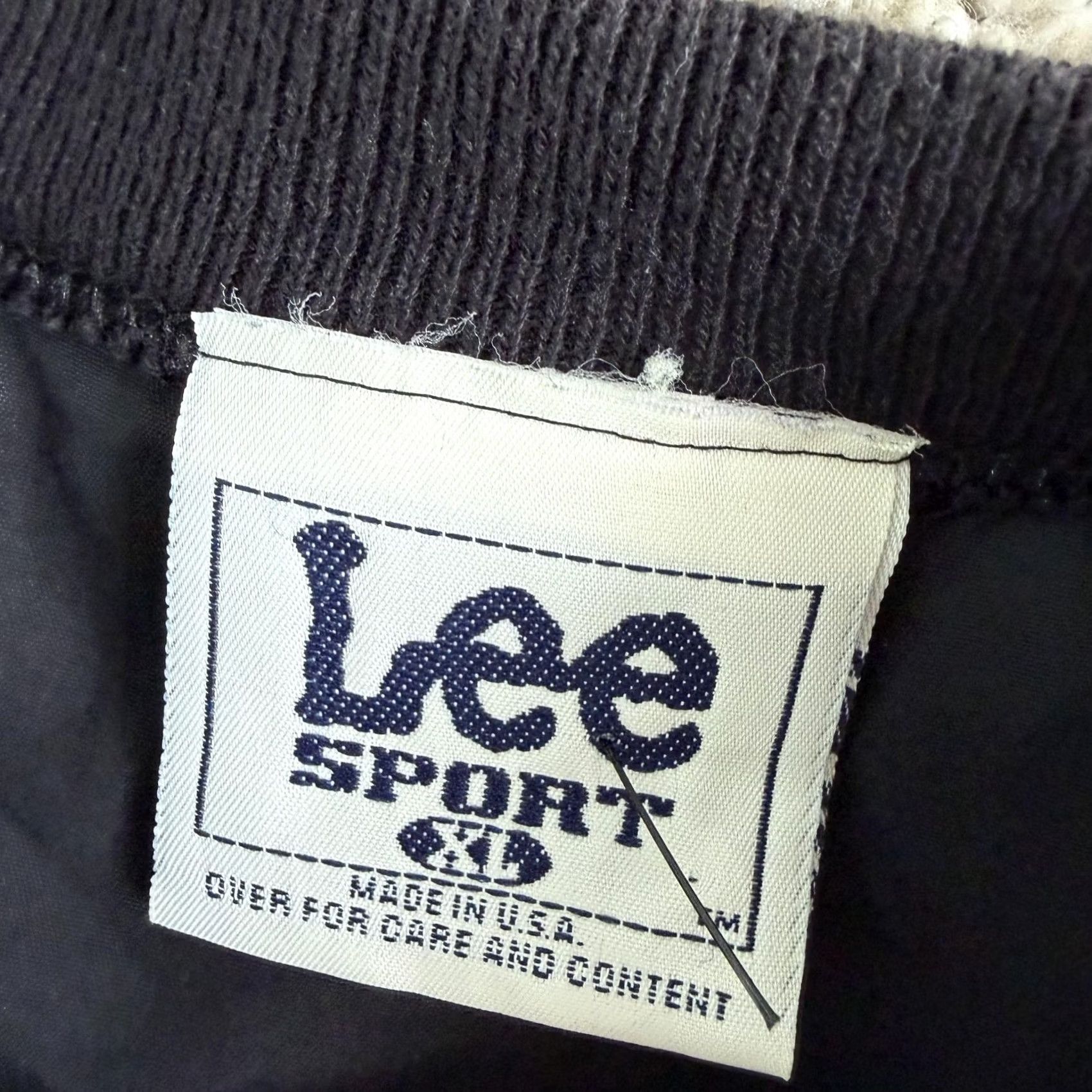 Lee VINTAGE Lee Sport Jacket Mens XL Black Nylon Golf Windbreaker USA Pullover 90s Embroidered Logo Sports Casual Baseball/Outing Golf Windscreen? Size US XL / EU 56 / 4 - 3 Thumbnail