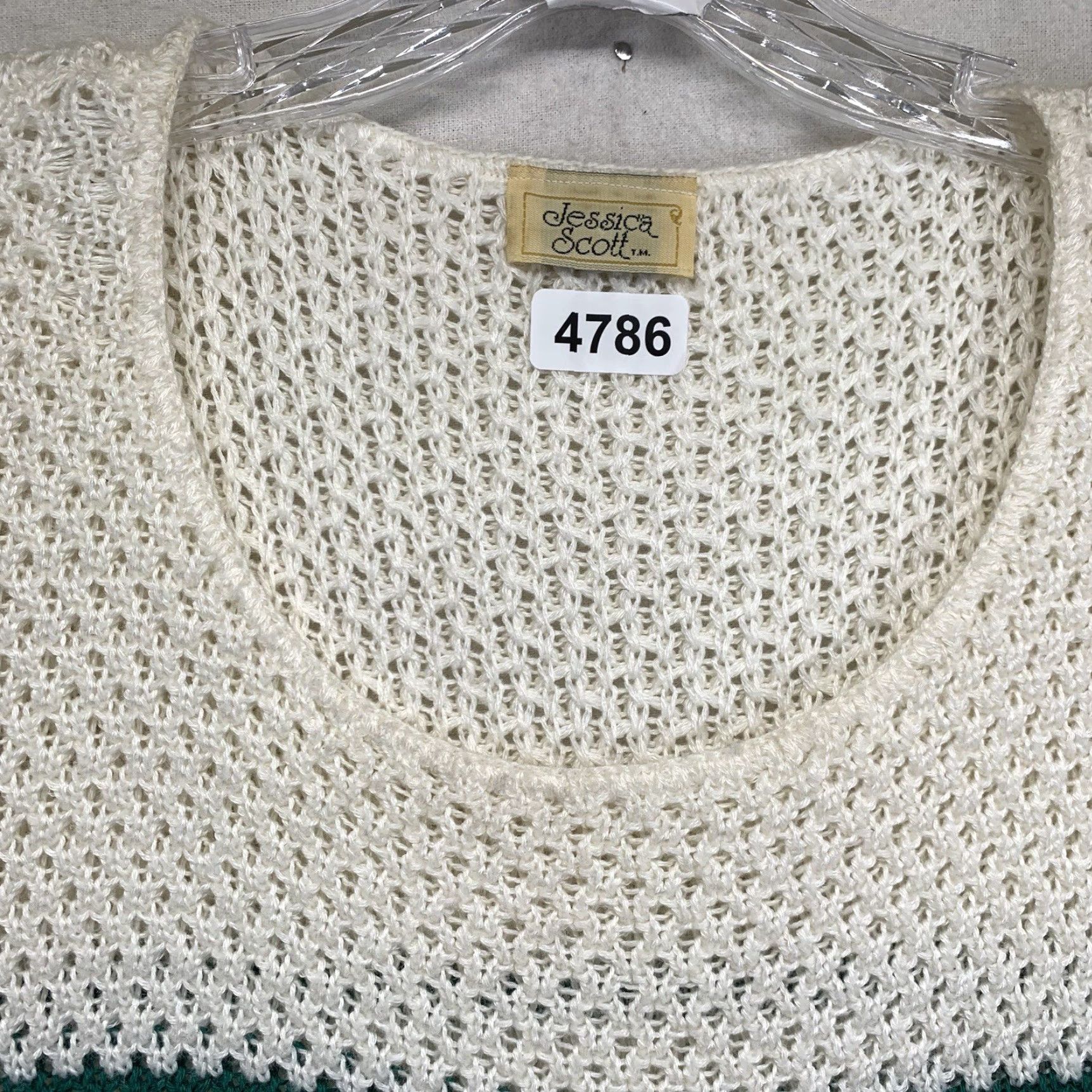 Vintage VINTAGE Jessica Scott Women's Jumper XS Open-Knit Pullover Short Sleeve 80s 90s Retro Aztec American White Blue Green Stripes Size XS / US 0-2 / IT 36-38 - 4 Thumbnail