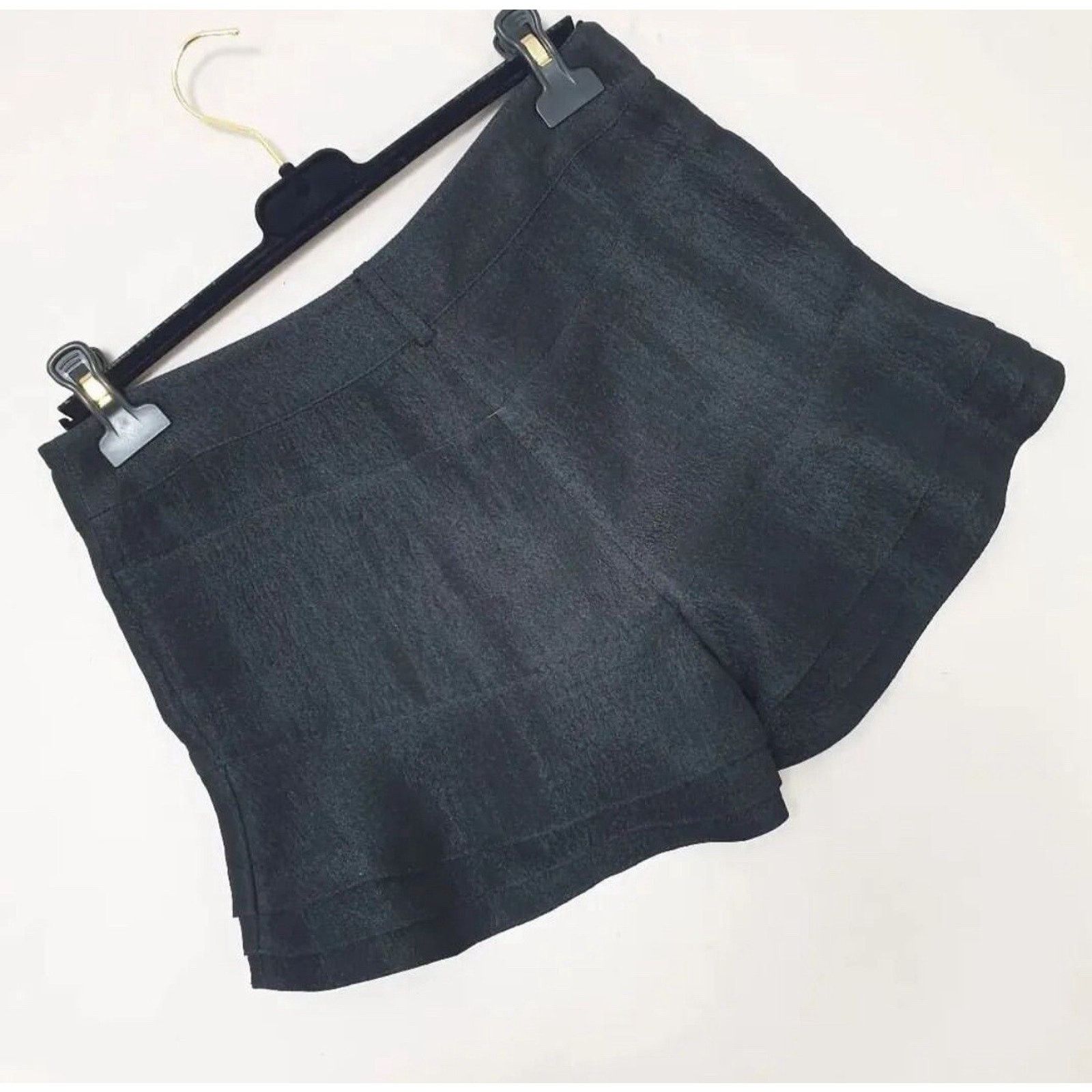 Chanel Chanel Black Mini Shorts Size 36 Size 26" / US 2 / IT 38 - 2 Thumbnail