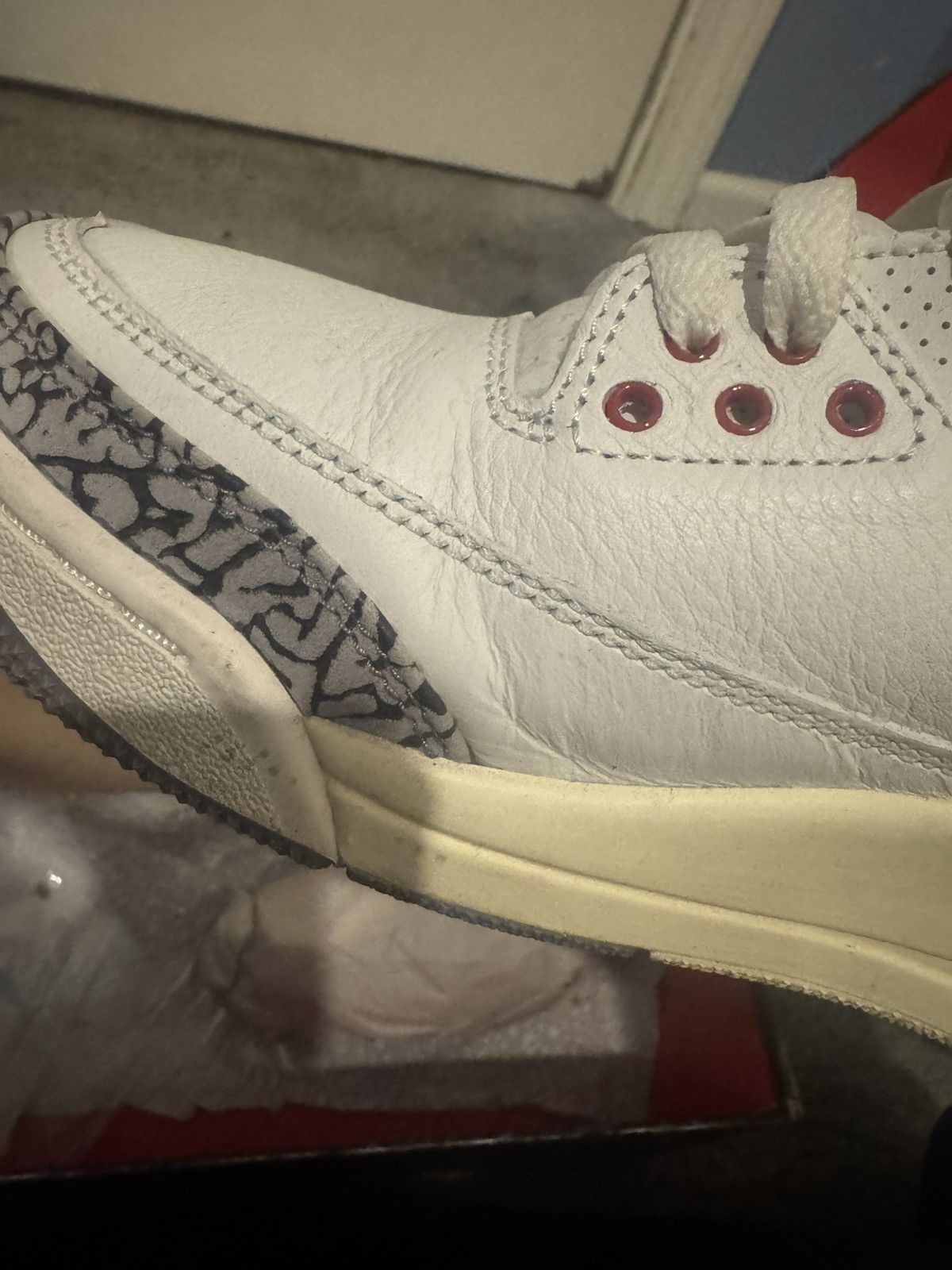 Jordan Brand Jordan Retro 3 White Cement Size US 9 / EU 42 - 8 Thumbnail
