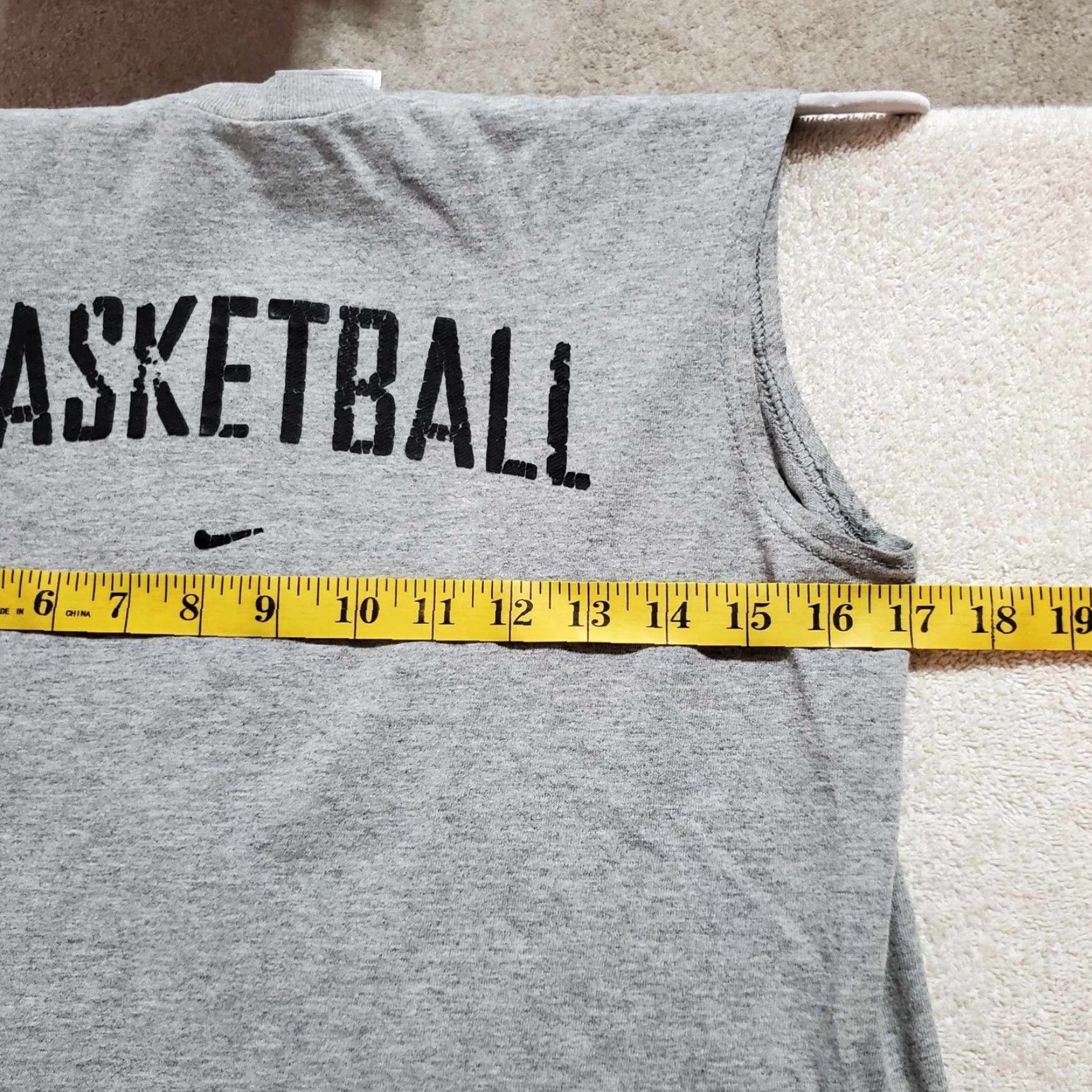 Nike VINTAGE Nike Basketball Sleeveless Shirt Mens M Gray 90s Made In USA Shirt Size US M / EU 48-50 / 2 - 4 Thumbnail
