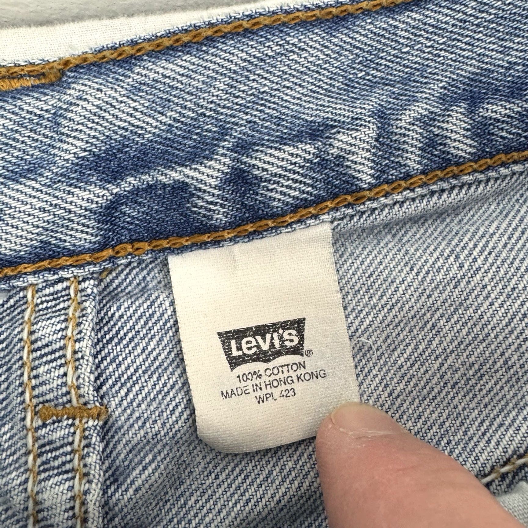 Levi's VINTAGE Levi's 501 Jeans Adult 33x32 Button Fly Straight Mens Blue 90s Denim Size US 33 - 4 Thumbnail