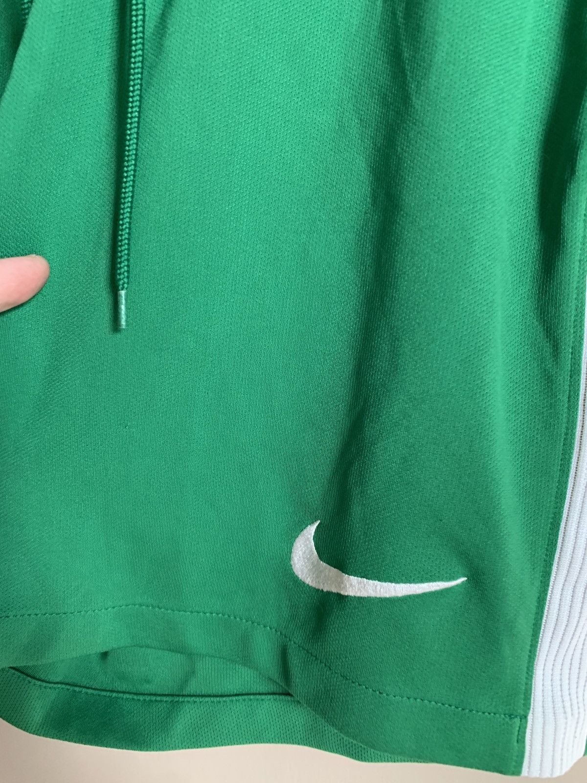 Nike Manchester City goalkeeper Nike soccer football shorts green Size US 34 / EU 50 - 5 Thumbnail