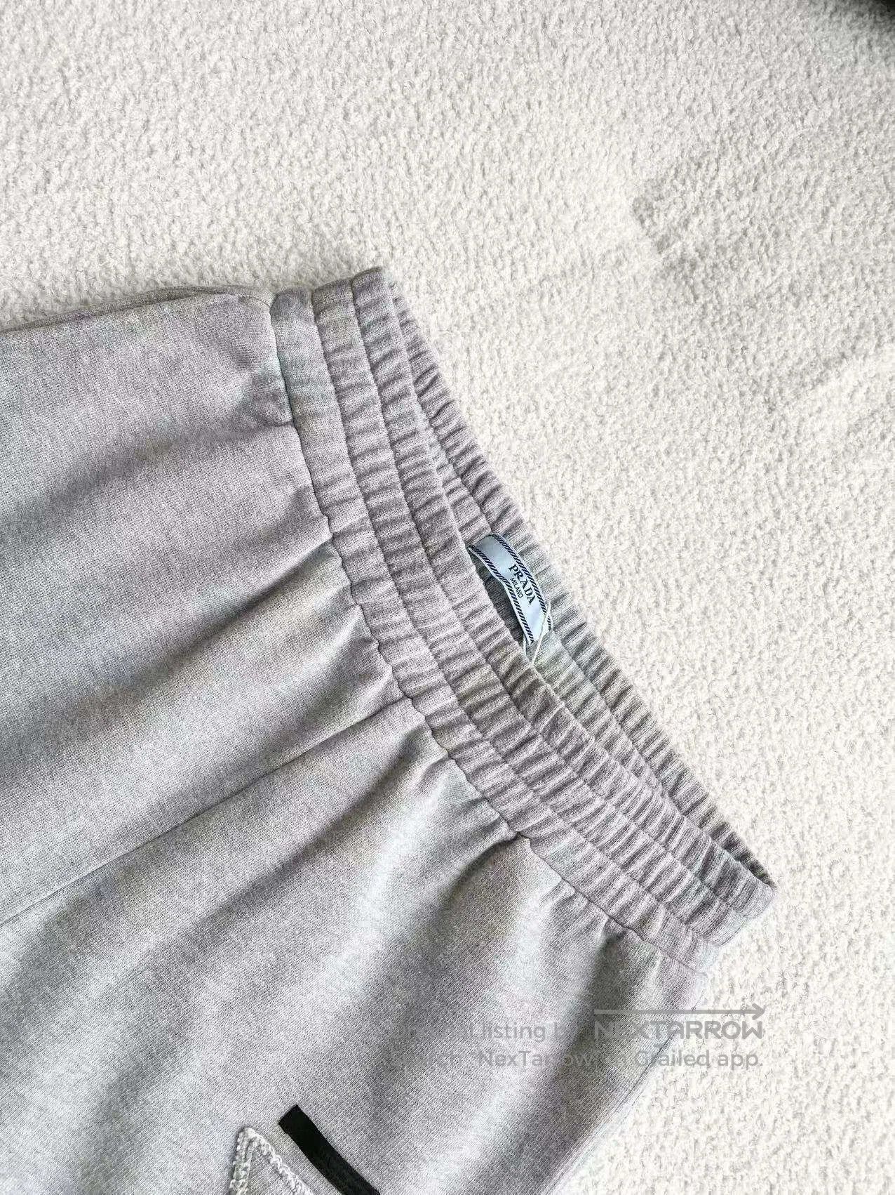 Prada Prada Size L Knit Logo Sweatpants with Ribbed Cuffs| Size 27" / US 4 / IT 40 - 4 Thumbnail