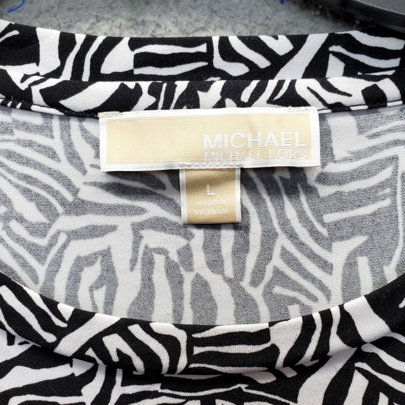 Michael Kors Michael Kors Blouse Womens Size L Multi Zebra Print Tulip Sleeve Round Neck Shirt Womens Size L / US 10 / IT 46 - 5 Thumbnail
