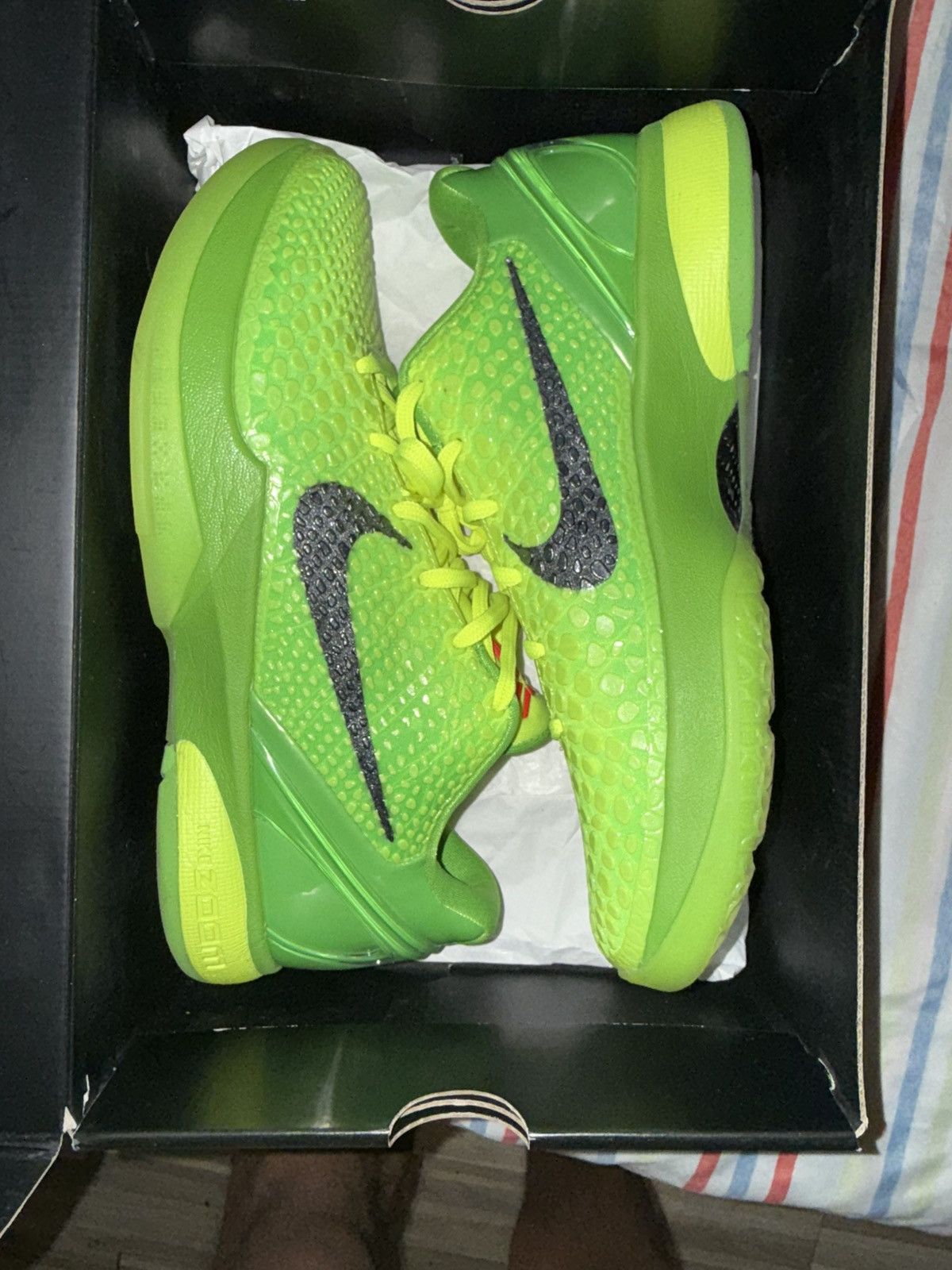 Nike Nike zoom kobe protro grinch Size US 11 / EU 44 - 1 Thumbnail
