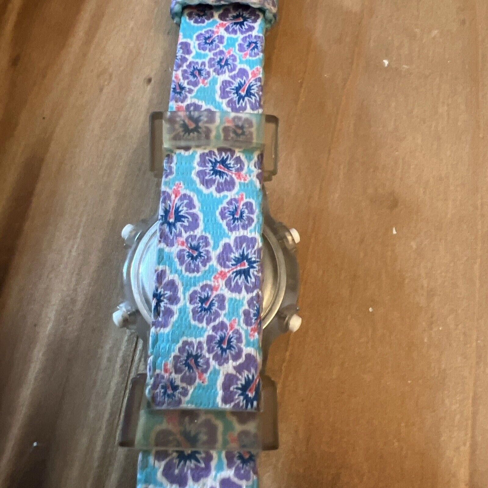 Other Roxy Model Rxd101 Watch Hibiscus Band New Battery Size ONE SIZE - 8 Thumbnail