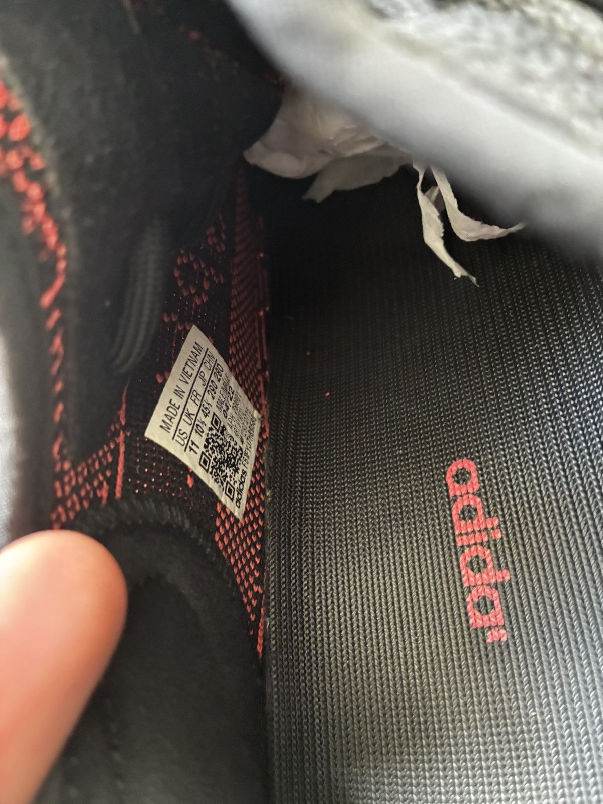 Adidas Adidas YEEZY 350 V2 Red Stripe Size US 11 / EU 44 - 5 Thumbnail