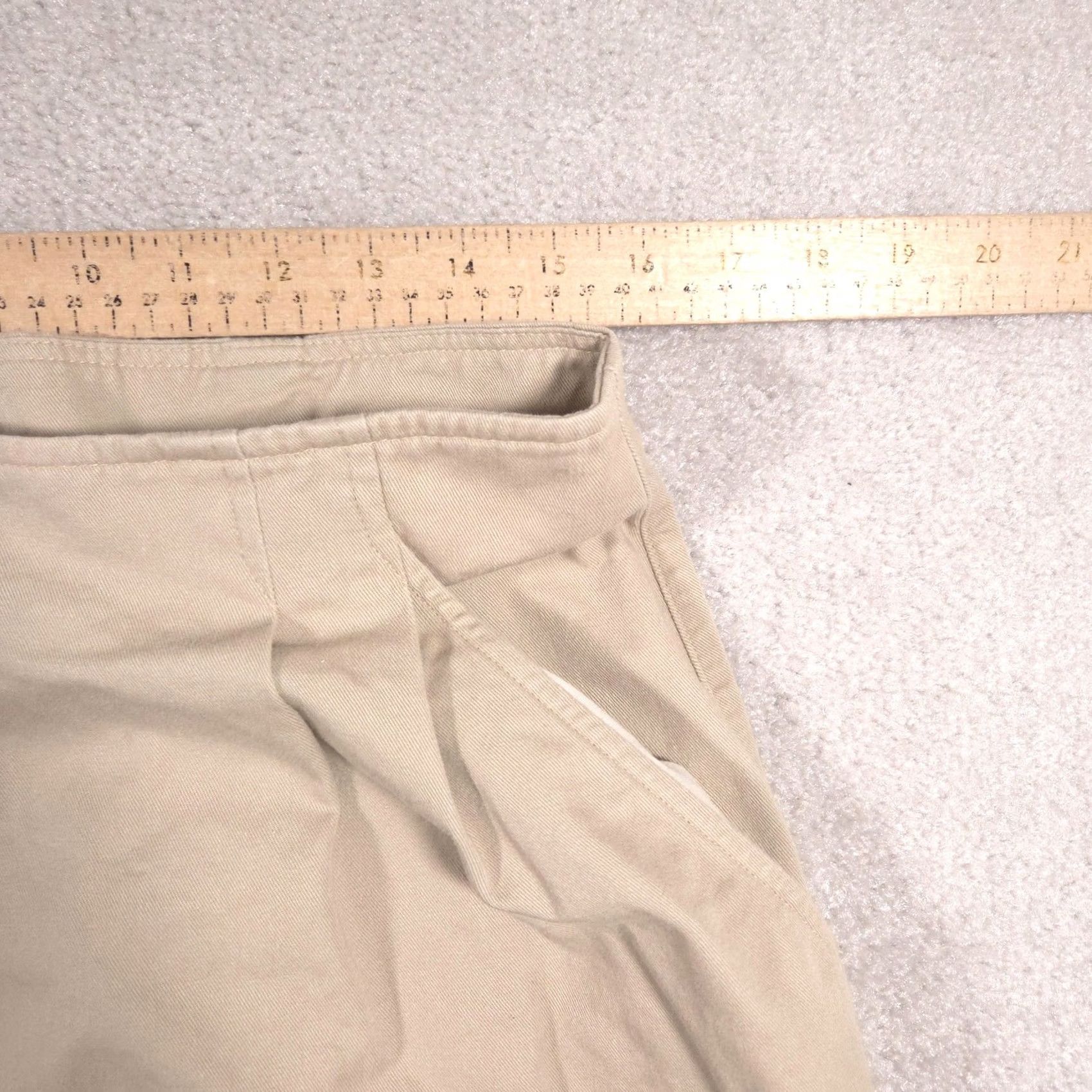 Vintage Liz Sport Skirt Womens 16 Beige Twill Knee Length Pleated Pockets Buckle Back Size 38" / US 16 / IT 52 - 7 Thumbnail