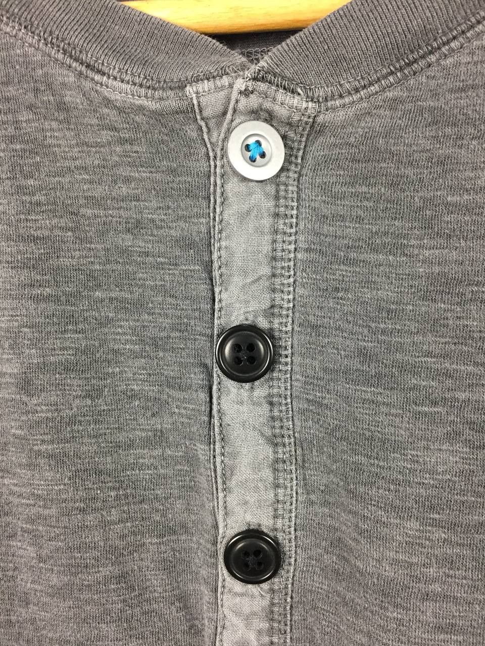 R.Newbold R. Newbold Slub Cotton Long Sleeve Henley Tee Size L Size US L / EU 52-54 / 3 - 4 Thumbnail