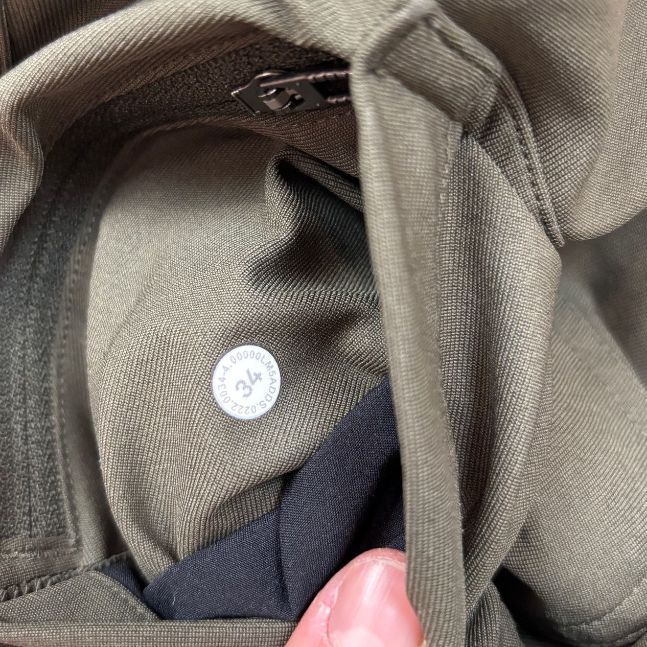 Lululemon Lululemon Athletica ABC Classic Fit 5 Pocket Pants Men's 34 Size US 34 / EU 50 - 6 Thumbnail