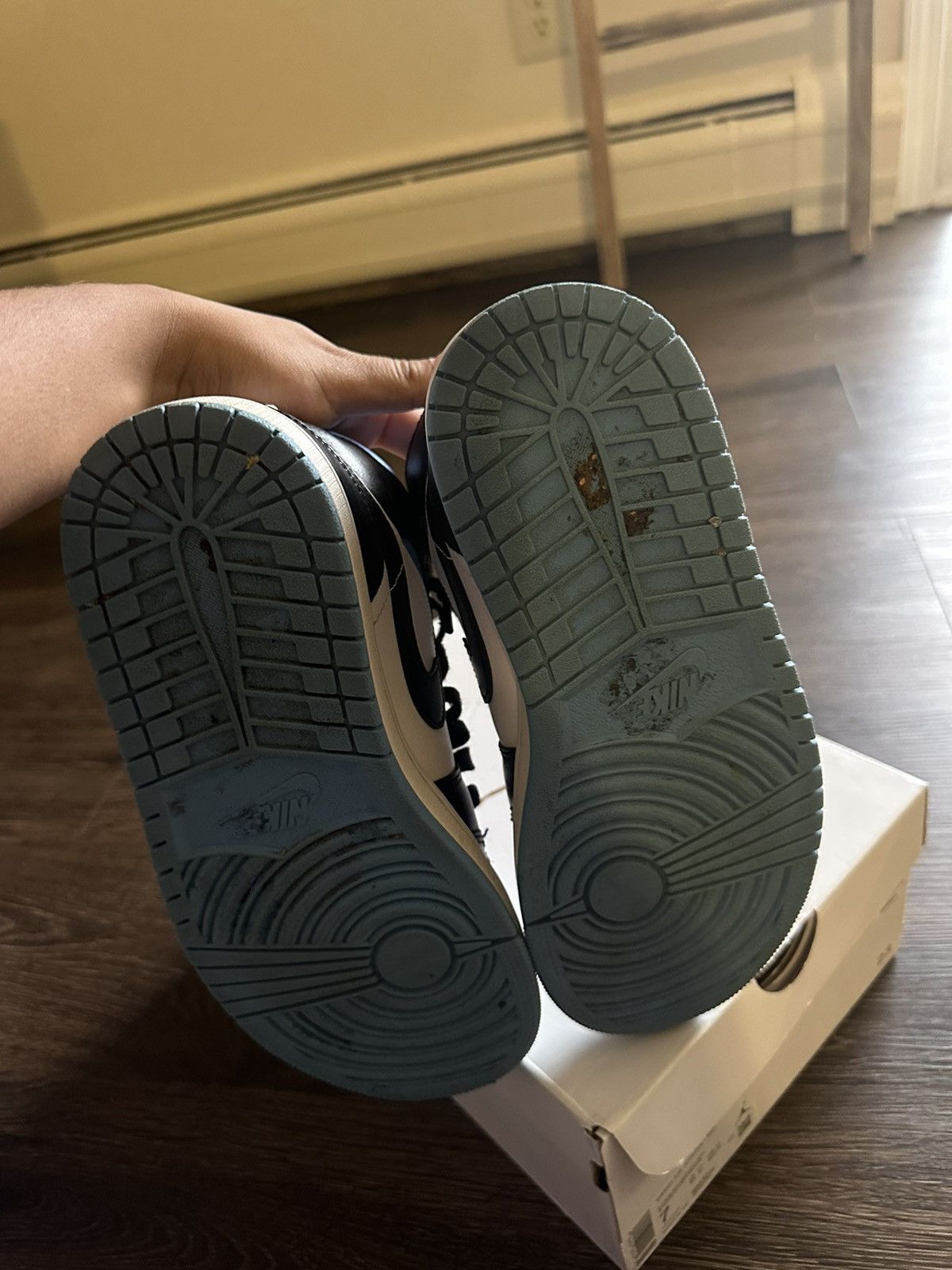 Nike Jordan 1 mid university blue Size US 7 / IT 37 - 6 Thumbnail