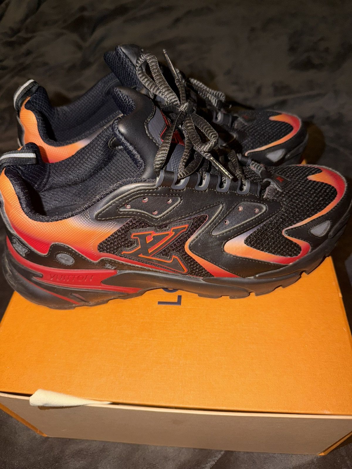 Louis Vuitton Louis Vuitton Black/Multicolor runner sneaker Size US 9.5 / EU 42-43 - 5 Thumbnail