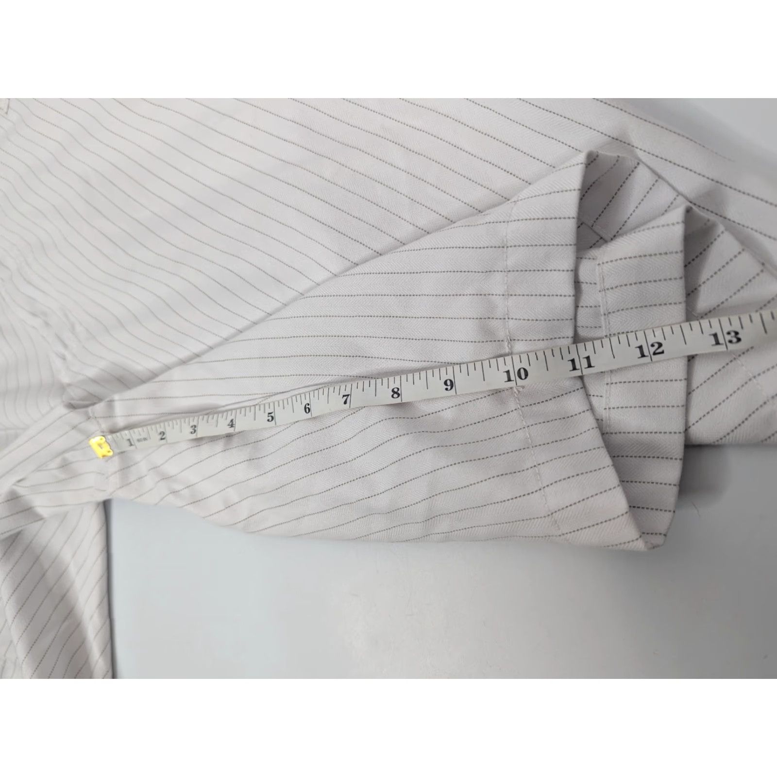 Quiksilver VINTAGE Quiksilver Shorts Men 40 White Embroidered Pinstripe Outdoor Chino Logo 40 in Waist Mens Size US 40 / EU 56 - 4 Thumbnail