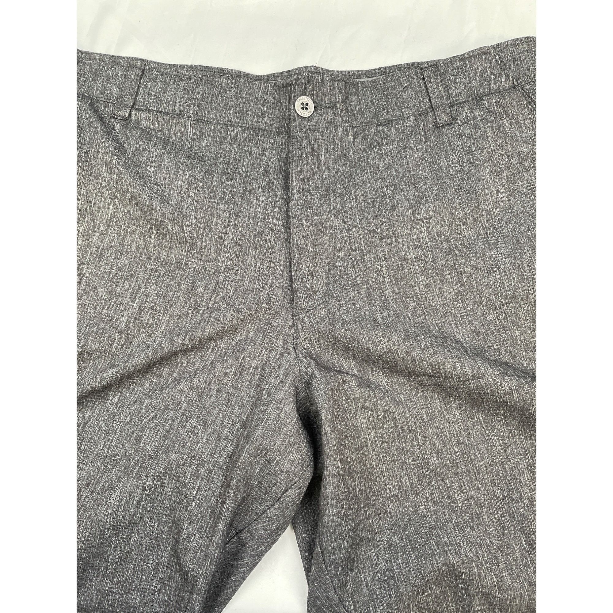 Other Swisstech Men's Gray Shorts, Side & Back Pockets Size 40 SKU Size US 40 / EU 56 - 3 Thumbnail