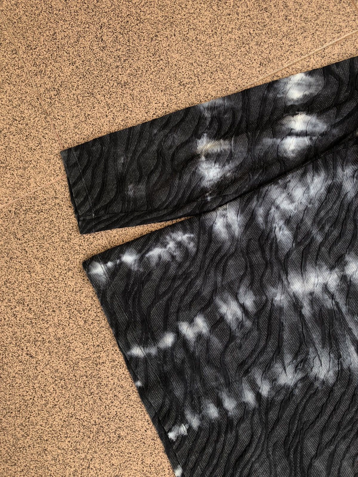 If Six Was Nine Nicole Club For Men Embossed Wavy Pattern longsleeve Size US L / EU 52-54 / 3 - 4 Thumbnail