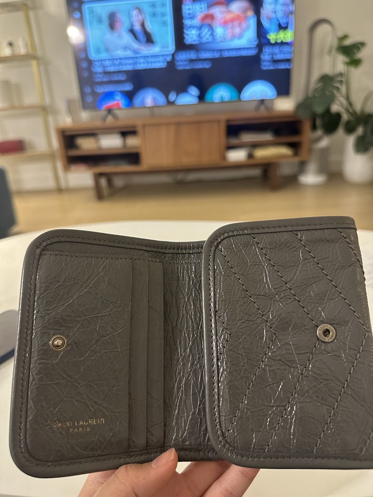 Yves Saint Laurent Saint Laurent Nikki Crinkled Wallet Size ONE SIZE - 9 Thumbnail