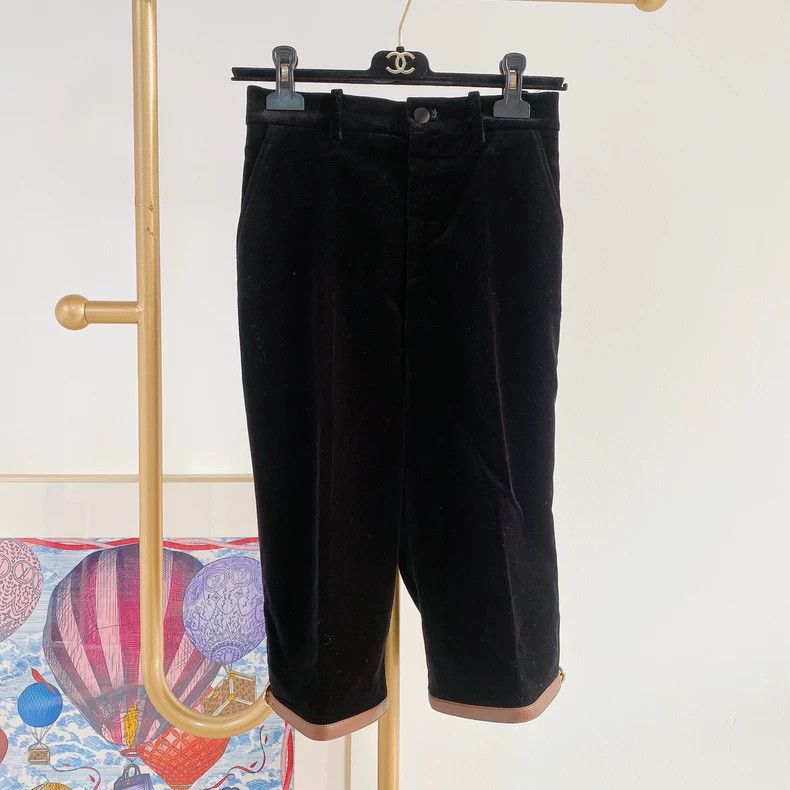 Gucci Gucci Black velvet pants Size 24" / US 00 / IT 34 - 1 Thumbnail