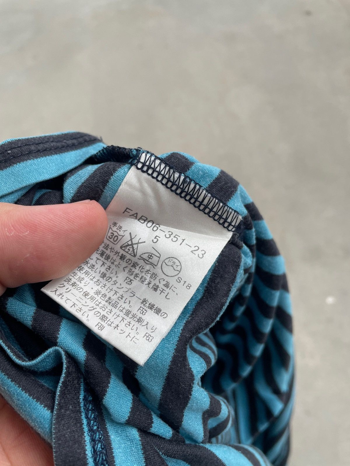 Burberry BURBERRY STRIPES TEE Size M / US 6-8 / IT 42-44 - 5 Thumbnail