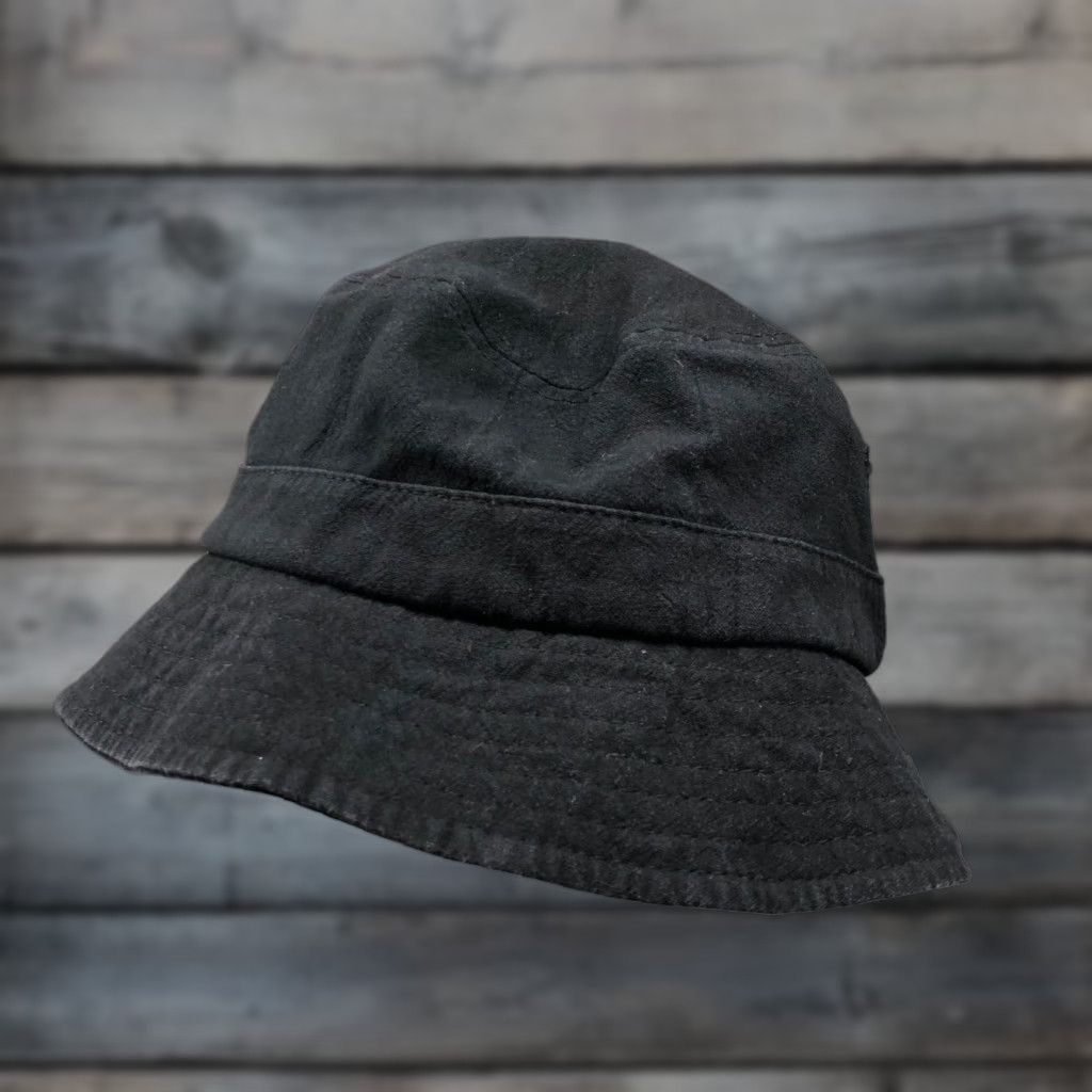 Urban Outfitters Urban Outfitters Standard Cloth Bucket Hat Mens One Size Black Cotton 21.5'' Size ONE SIZE - 1 Thumbnail