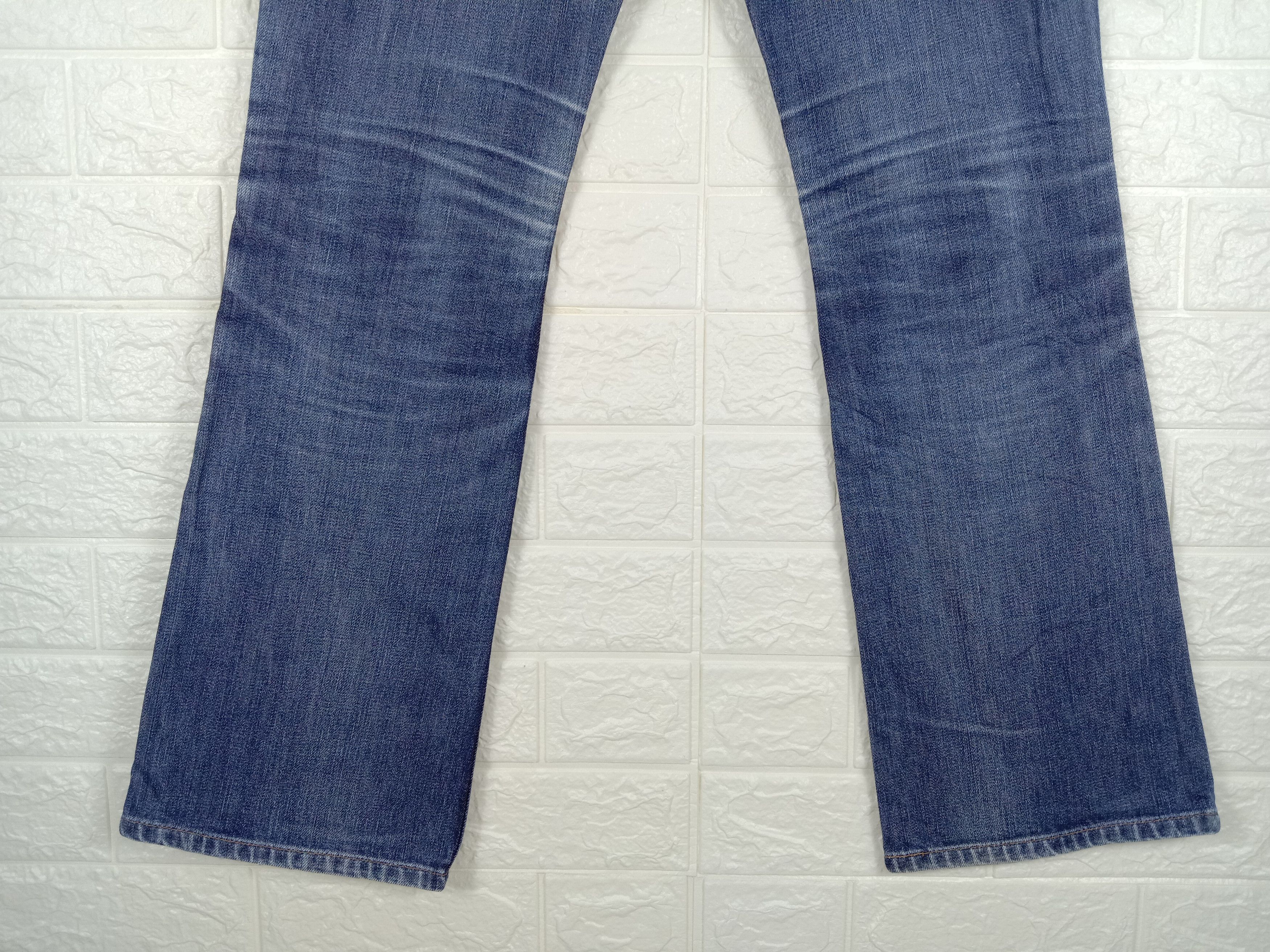 Levi's Vintage Levi's 517 Flare Jeans Faded Blue Denim Size 28" / US 6 / IT 42 - 8 Thumbnail