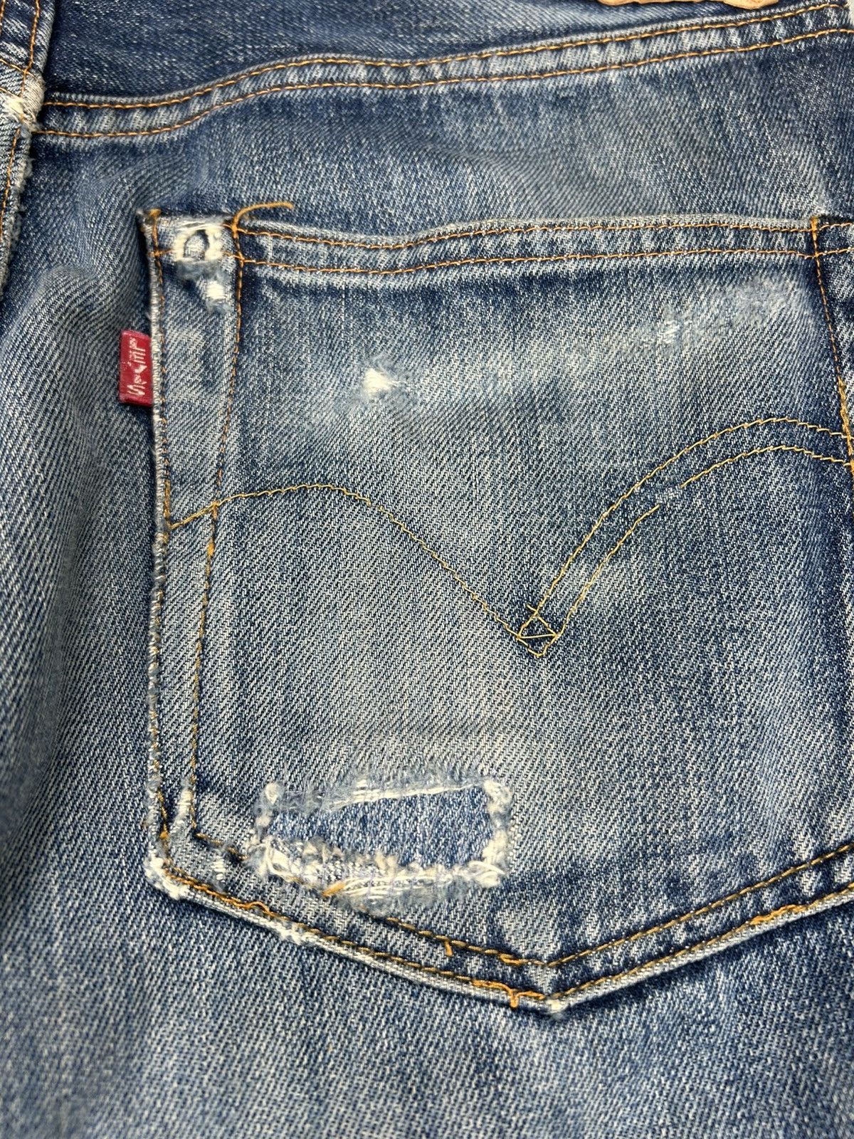 Levi's Vintage Clothing Vintage LVC Levi’s 551zxx Big E Distressed Denim Size US 33 - 13 Thumbnail